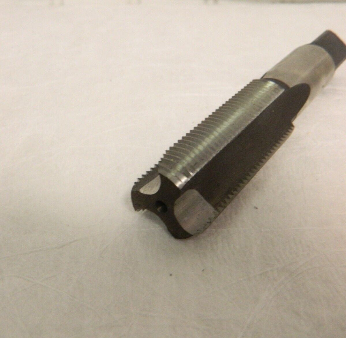 Hertel 1-1/4 - 7 Plug RH 3B H4 HSS 4-Flute Straight Flute Hand Tap K008661AS