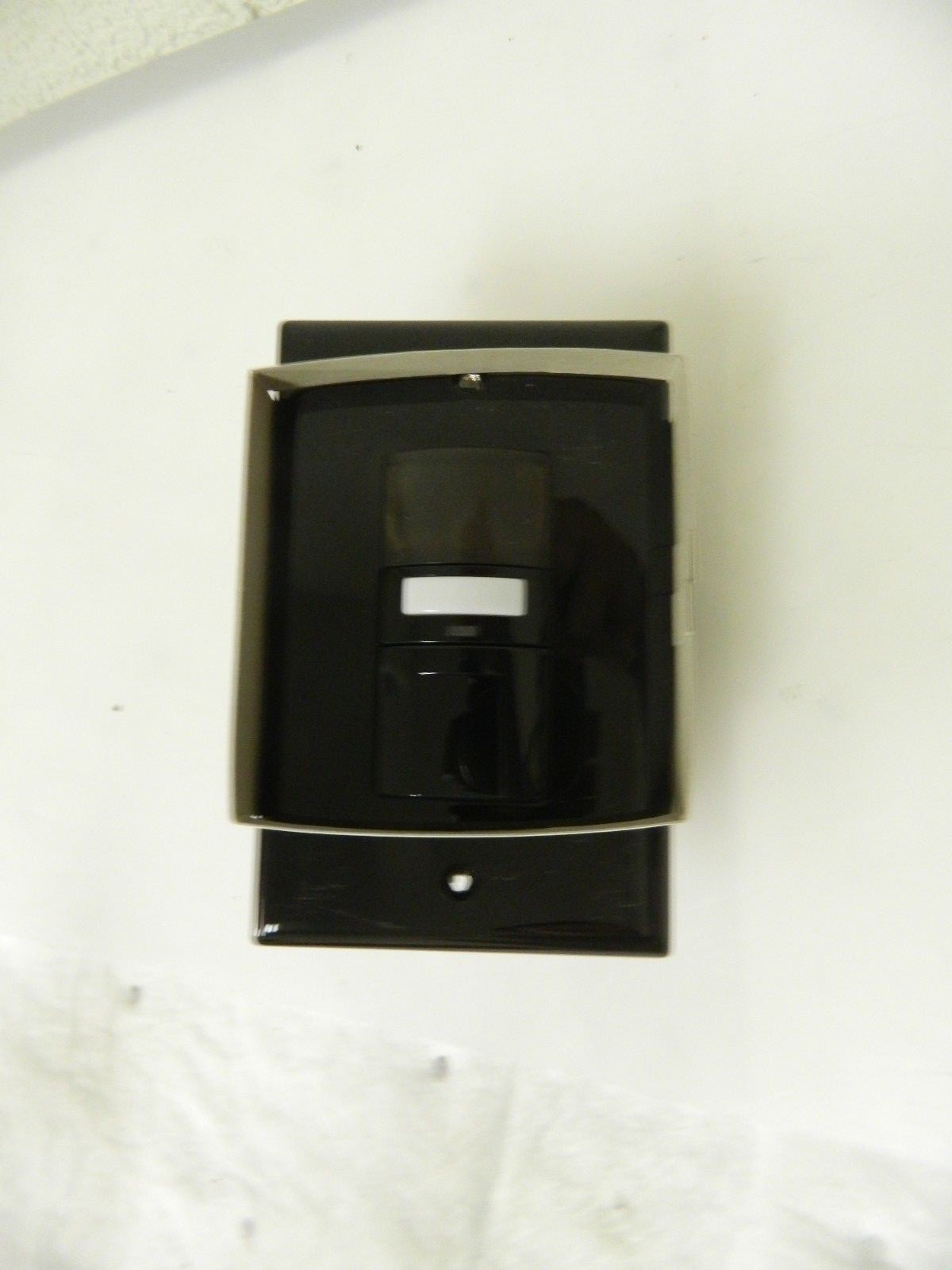 Cooper Wiring Infrared Vacancy Sensor Wall Switch 1,000 Sq. Ft. Cover VS310U-BK