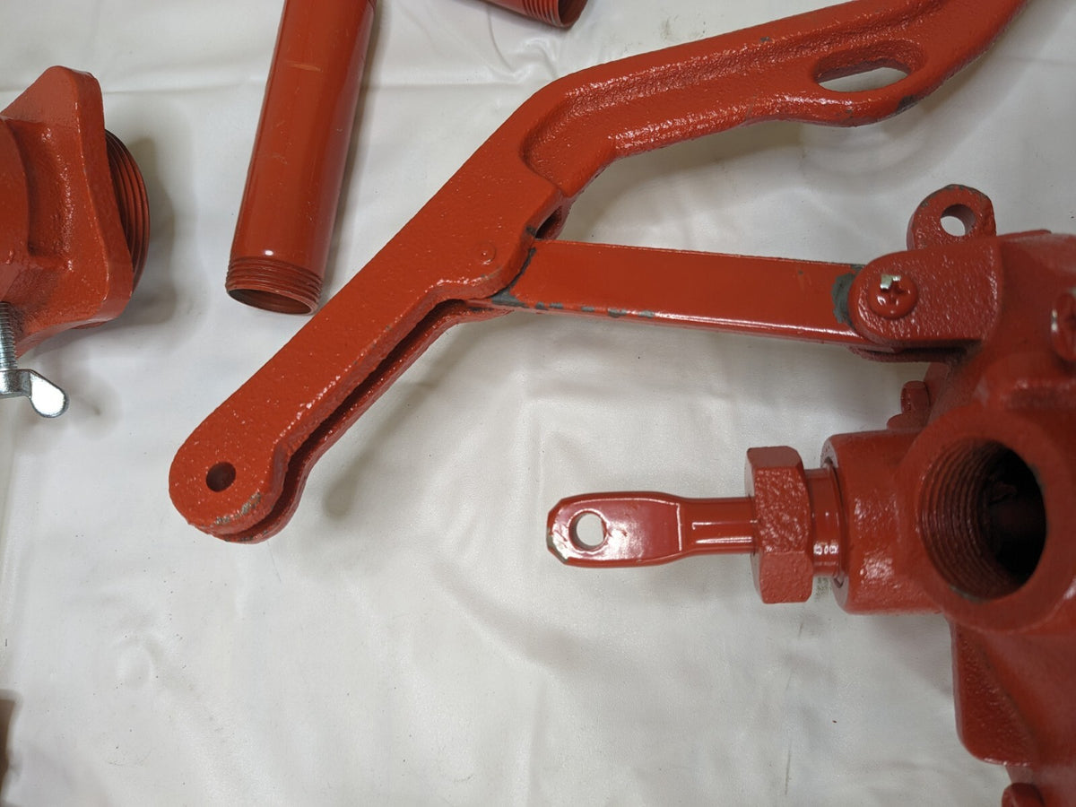 Wesco Cast Iron Hand Operated Lever Pump 16 oz per Stroke 272210