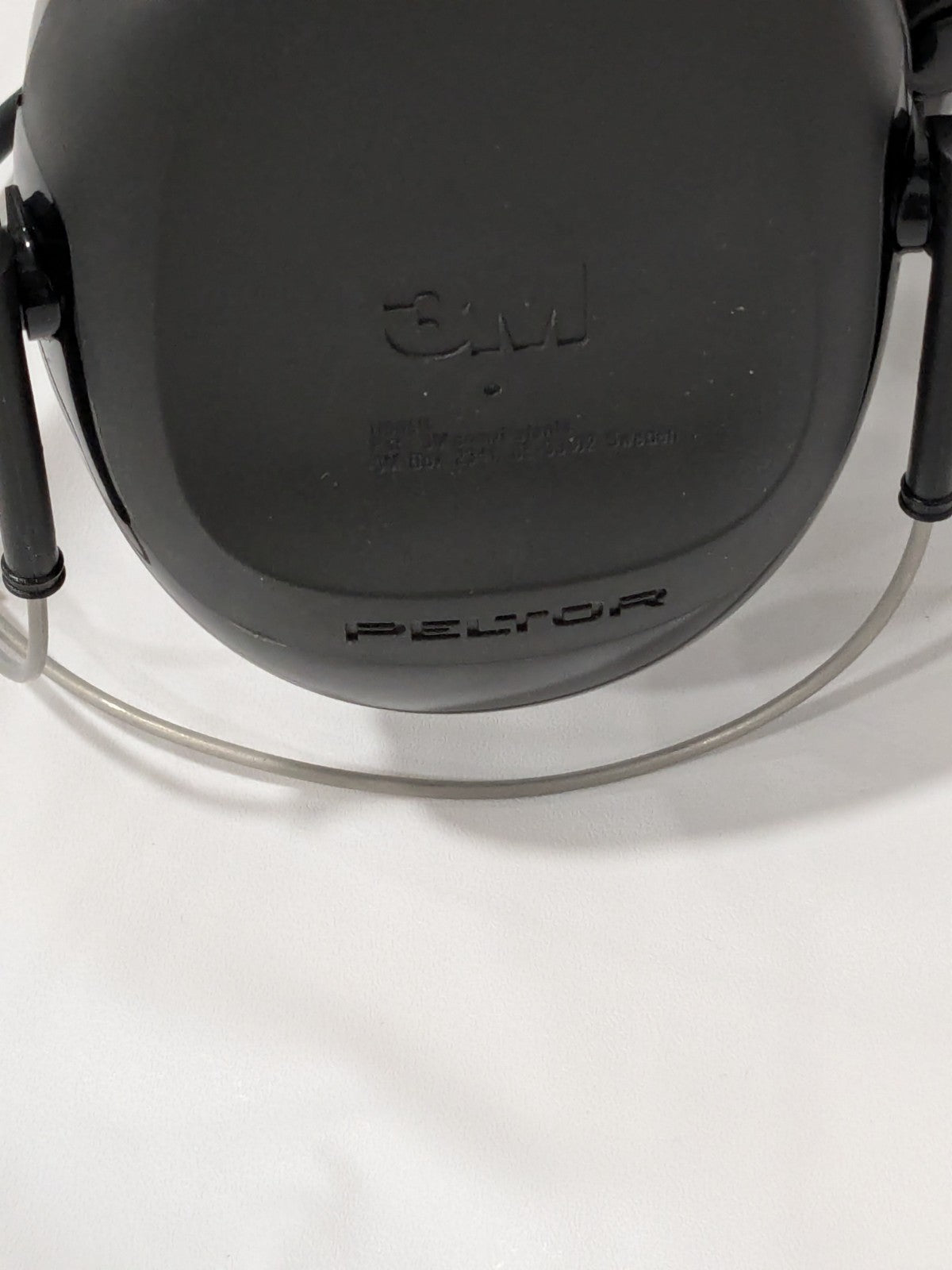 3M Peltor Earmuffs: Listen-Only Earmuffs, Behind Neck, Black H505B