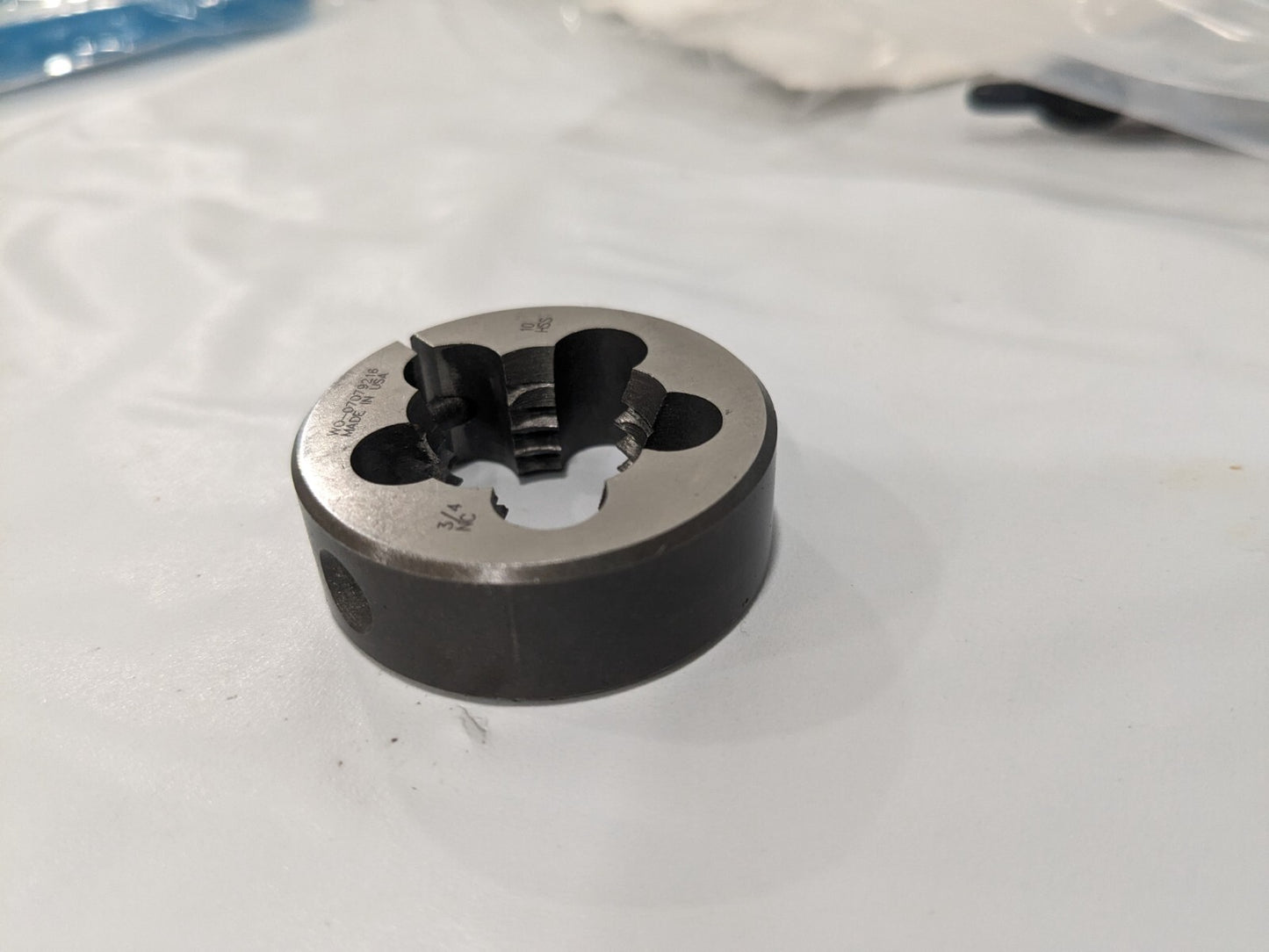 Round Die: 3/4-10, High Speed Steel 03694510