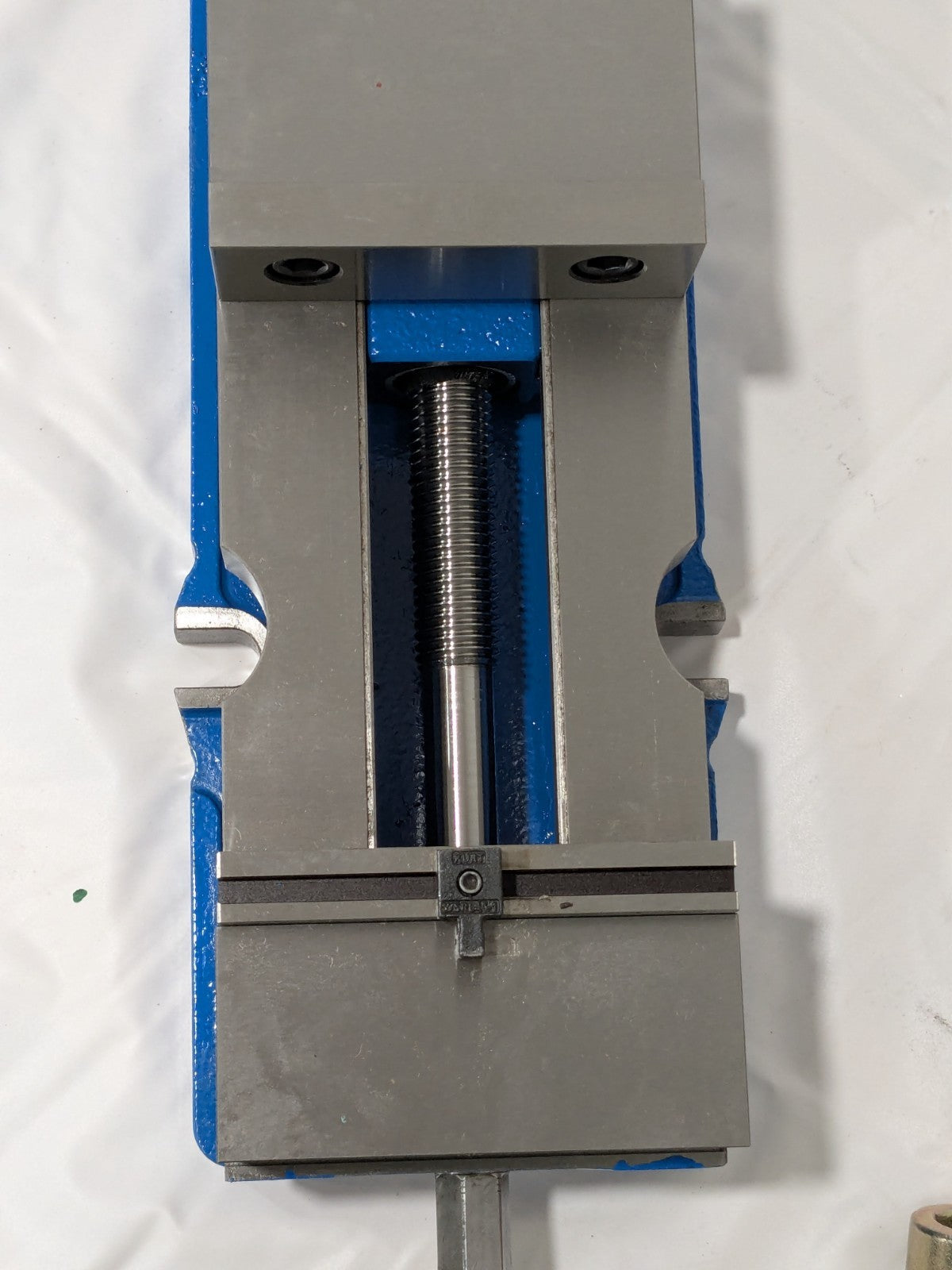 Kurt Machine Vise: Single-Station, 4.00" Jaw Width, 6-1/2" Jaw Opening DX4R