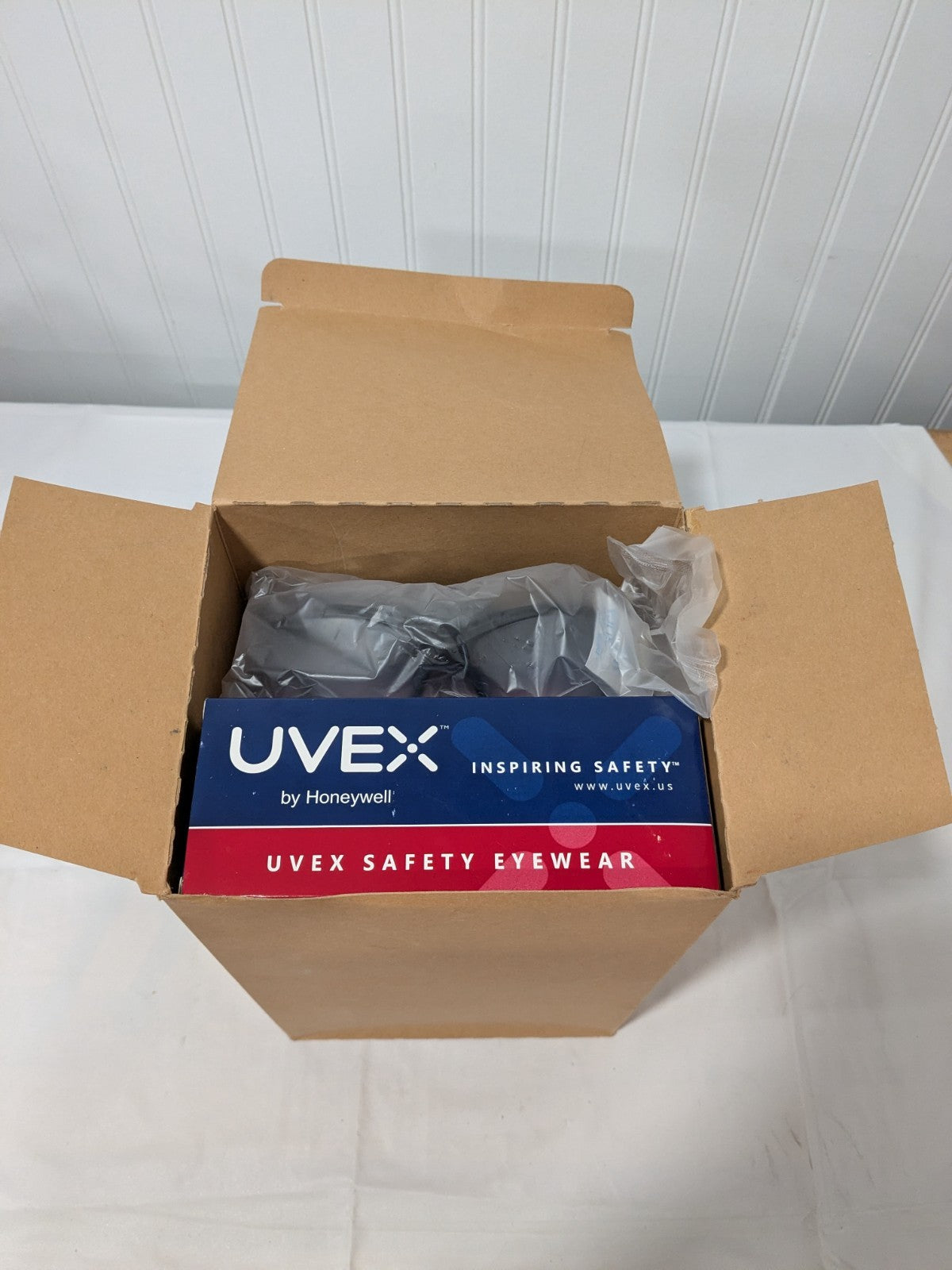 (10) UVEX Honeywell Livewire Sealed Safety Eyewear S2600XP