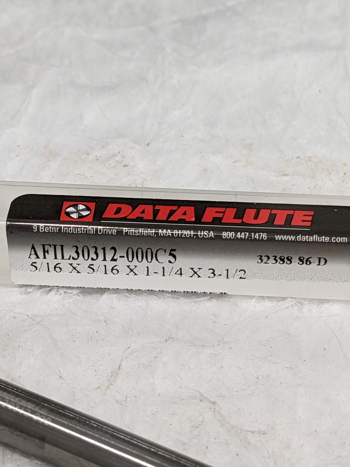 Data Flute End Mill - 5/16 X 5/16 X 1-1/4 X 3-1/2 AFIL30312-000
