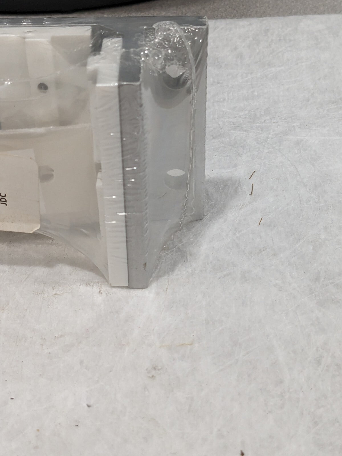80/20 INC. Double Flange Short Standard Linear Bearing: Use with Shelving 6823