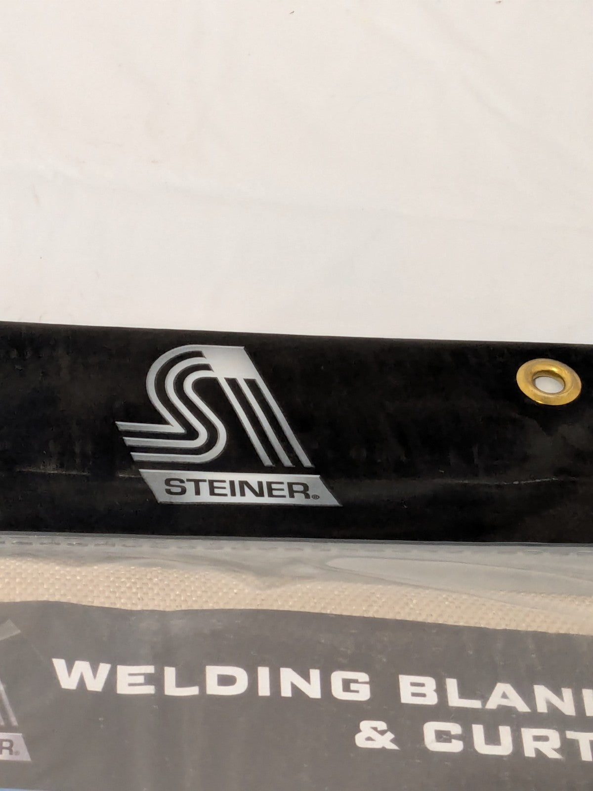 Steiner 6' High x 6' Wide x 0.035" Thick Fiberglass Welding Blanket 6NE14