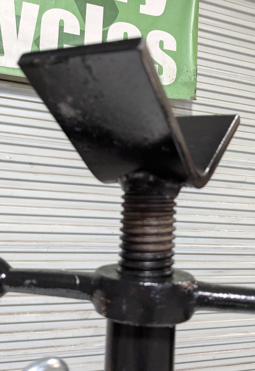 Folding V-Head Pipe Stand 12"/2000Lb Cap 27-41" Adjustable Height 33-05-250