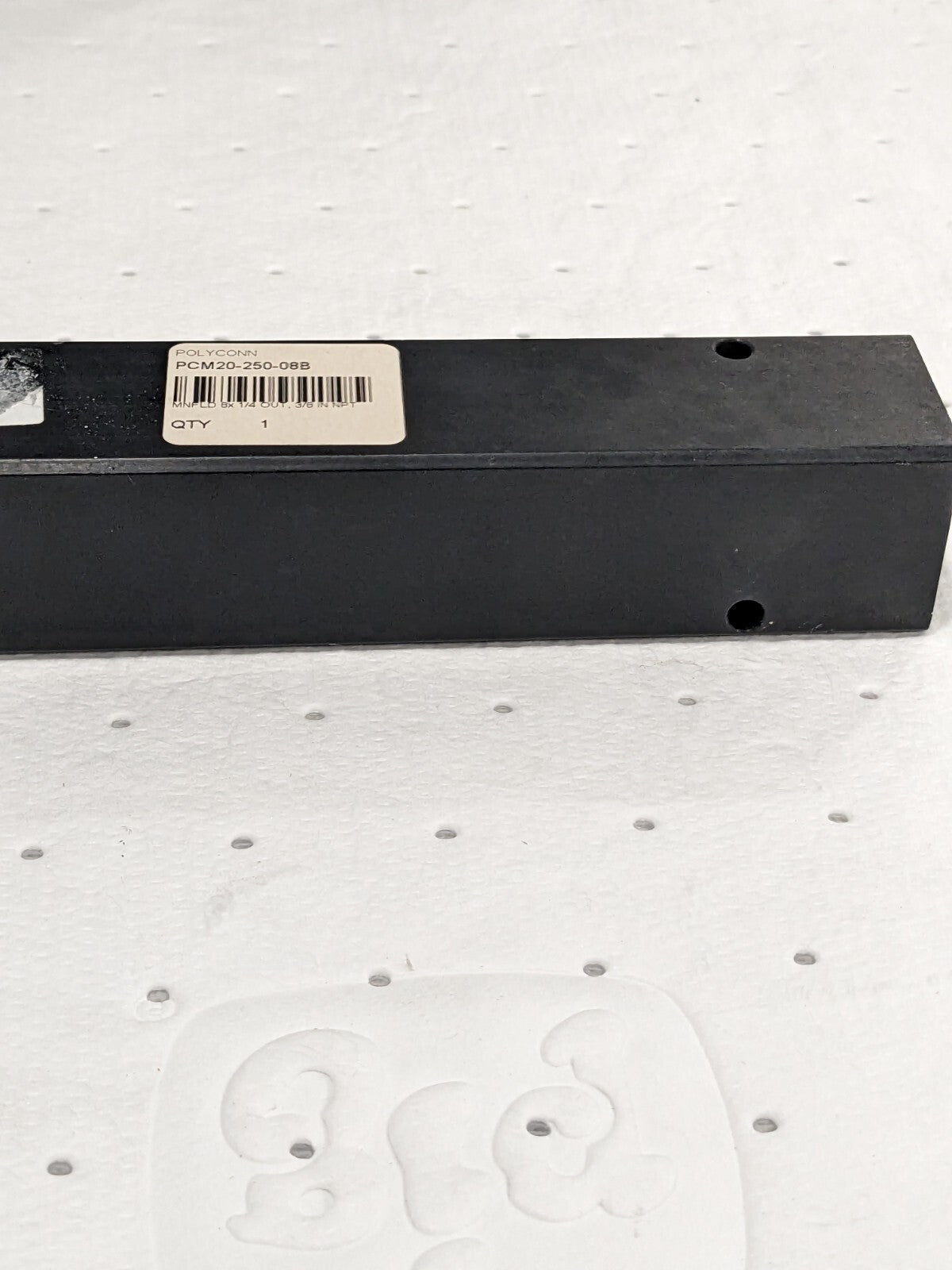 Manifold: 3/8" Inlet, 1/4" Outlet, 2 Inlet Ports, 8 Outlet Ports PCM20-250-08B