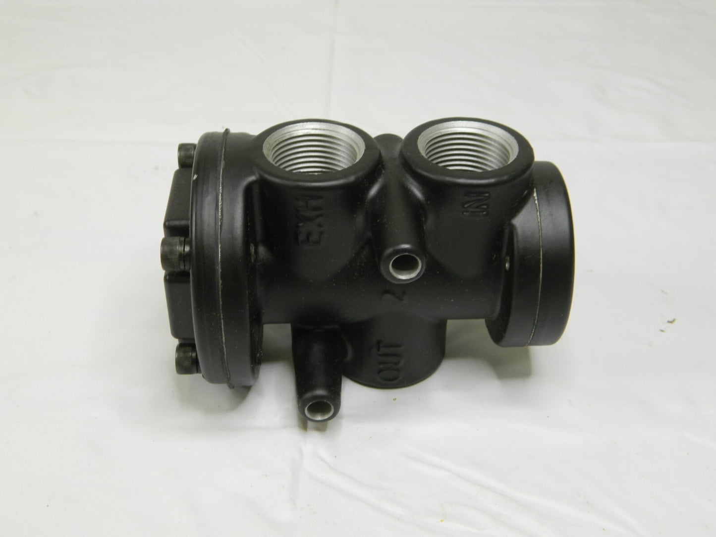 NORGREN Mechanically Operated Valve: Poppet, 3/4" Inlet/Outlet D1025C-CY