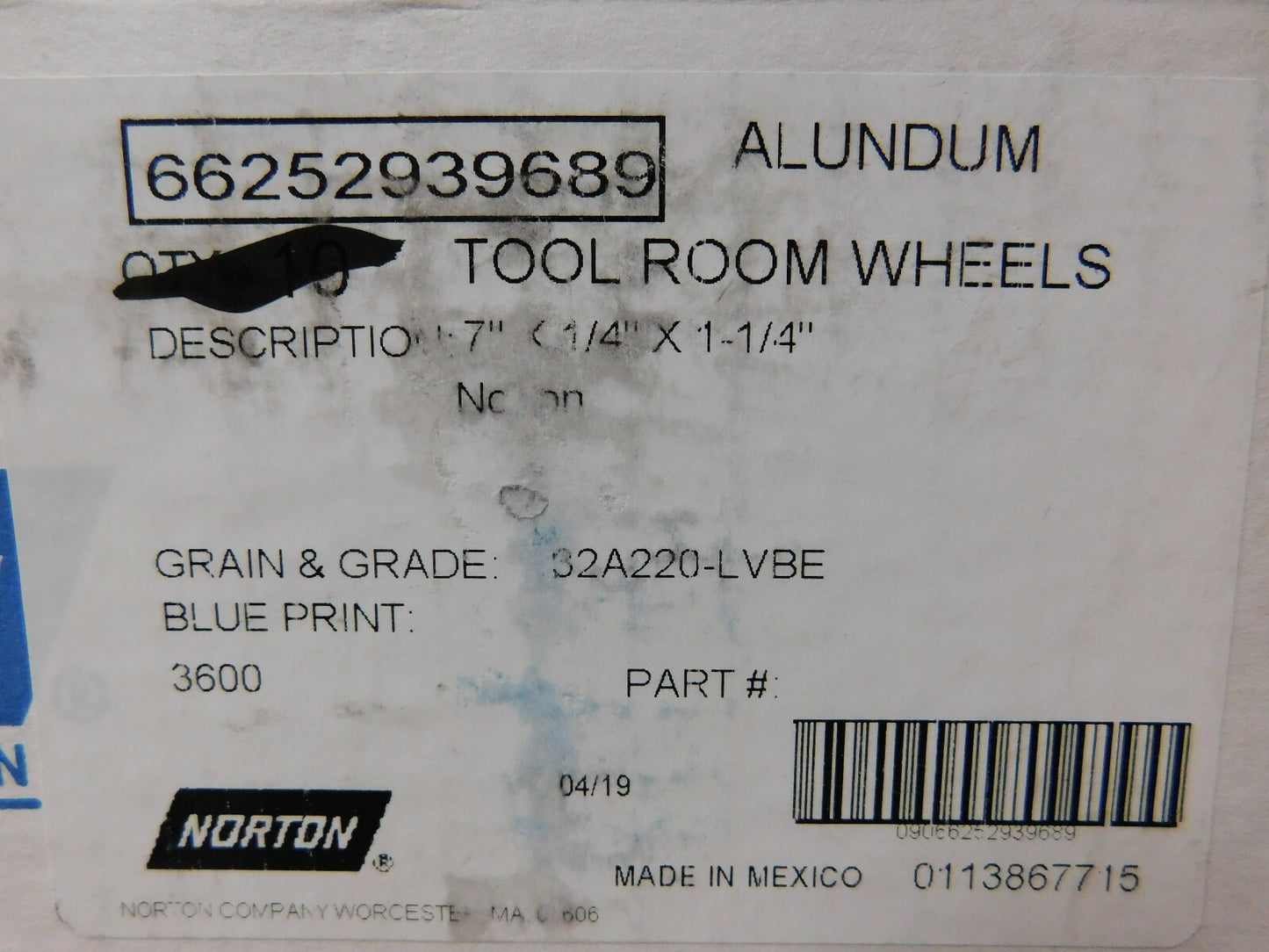 Norton 7" Diam x 1-1/4" Hole x 1/4" Thick Surface Grinding Whee