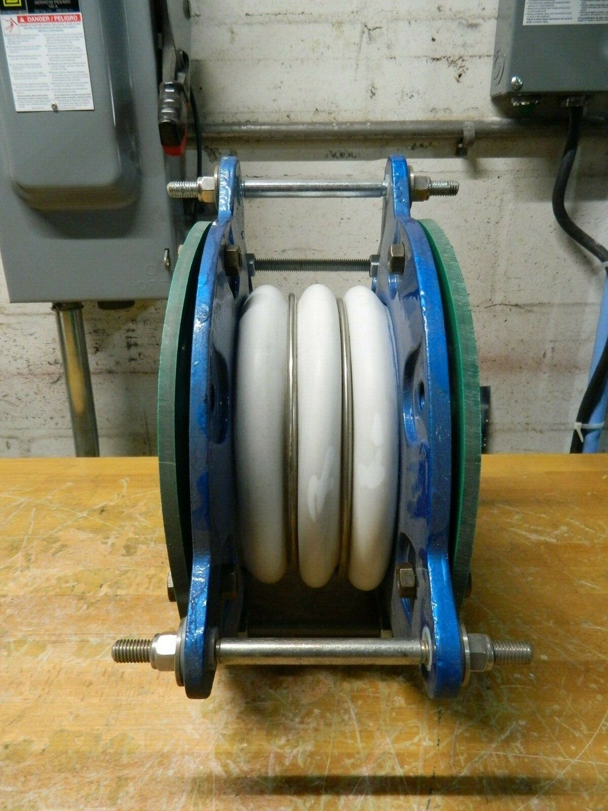 Mercer Rubber PTFE Triple Arch Pipe Expansion Joint 8" Pipe, 6" Long,