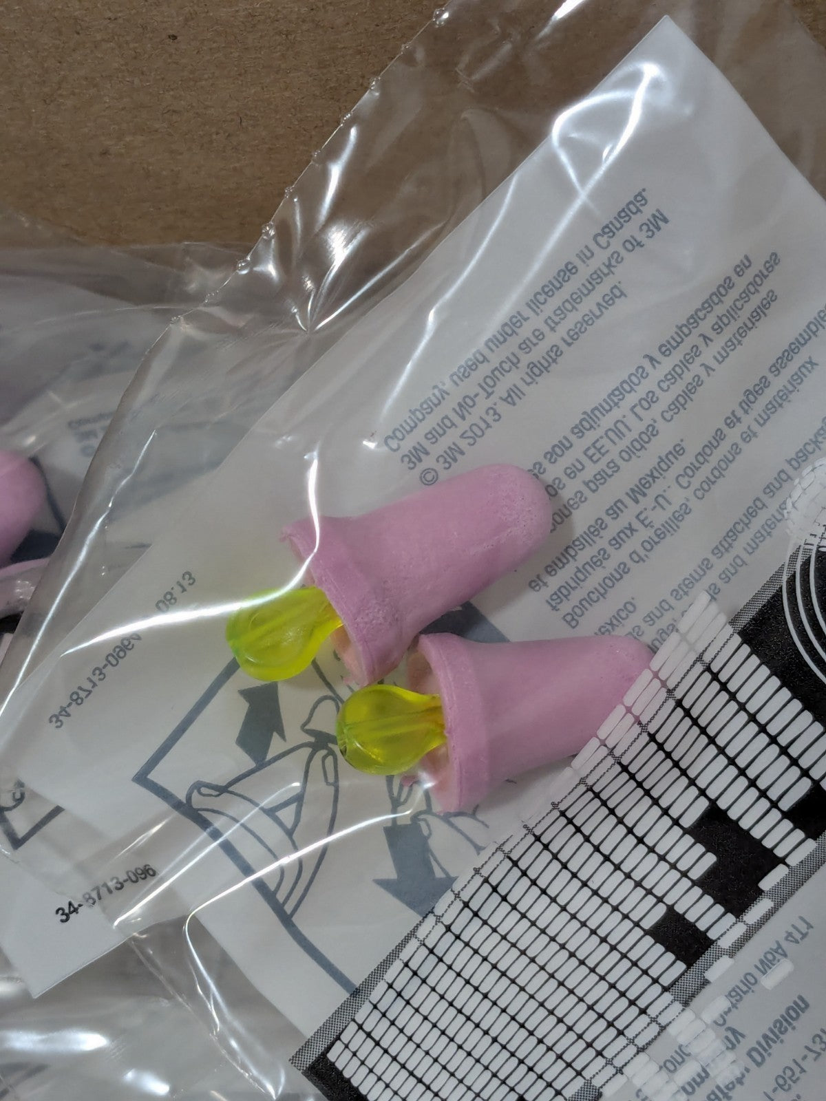 3M Earplugs: 29 dB, Foam, Bell, Roll Down, Uncorded 100 7000127180