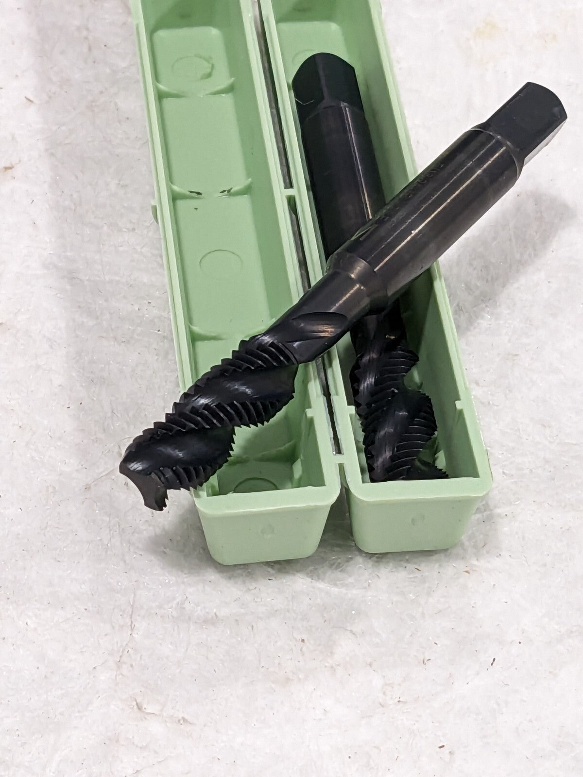 Walter Spiral Flute Tap: 5/16–24 UNF, 3 Flutes, 3B Qty 2 5080844