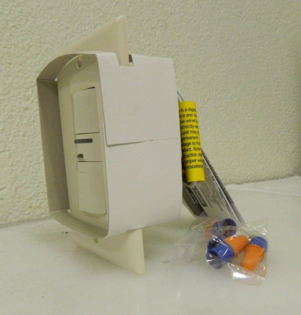 Cooper Wiring Infrared Vacancy Sensor Wall Switch 1,000 Sq. Ft. Cover VS106D1-LA