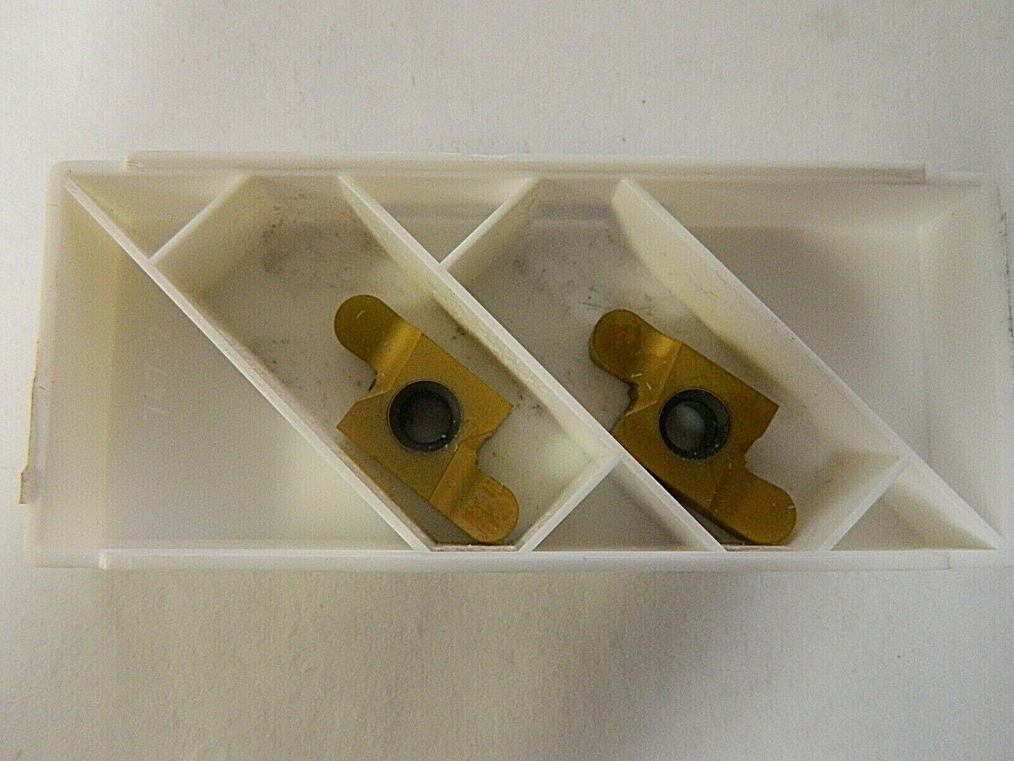 Seco 203020NR R Grade CP500 3mm CW Carbide Grooving Insert QTY 2 26801