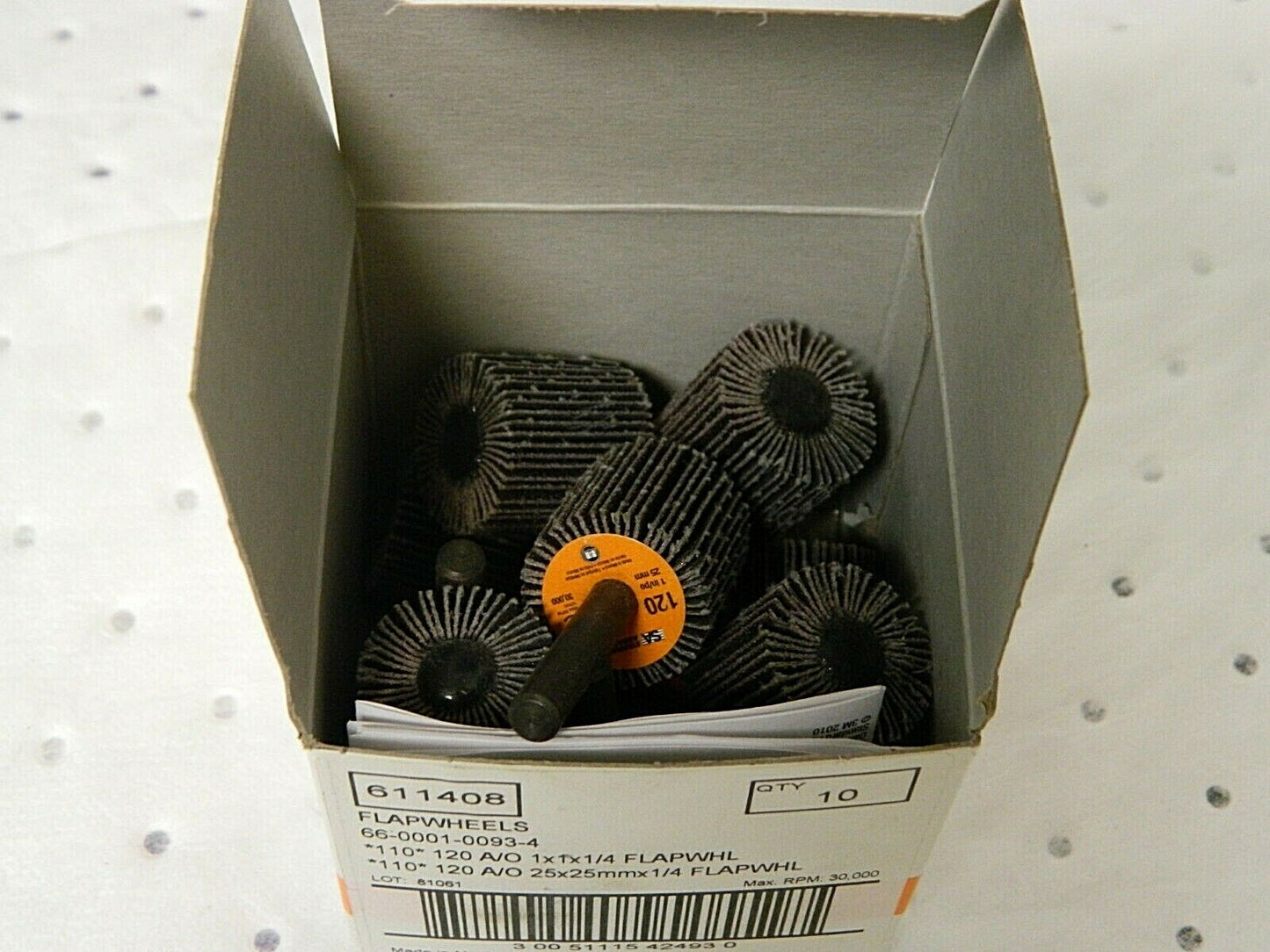 SA Fine Aluminum Oxide Coated Mounted Flap Wheel 1" x 1" Qty 10 611408