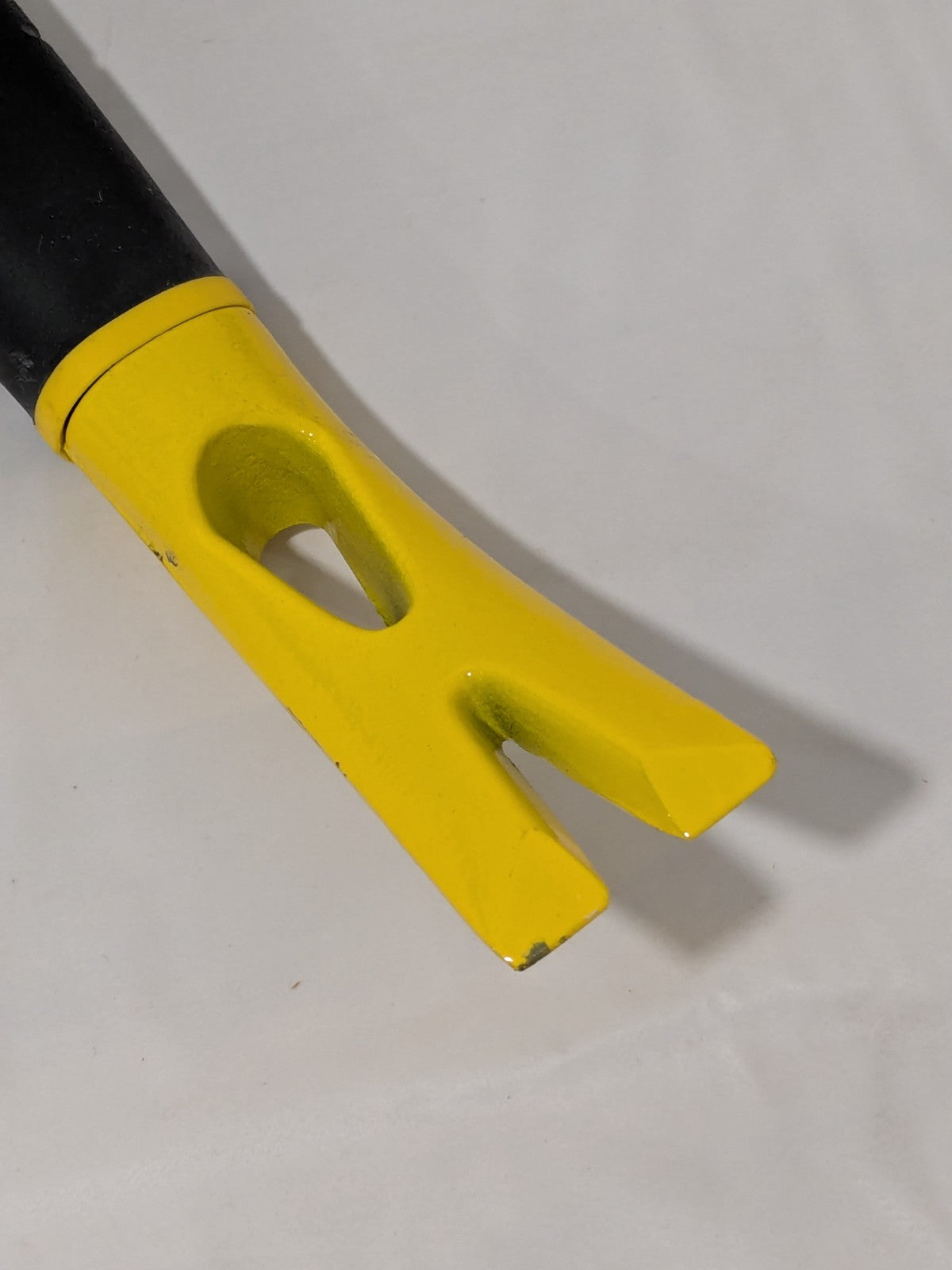 Stanley 18" OAL Functional Utility Bar Steel 55-099