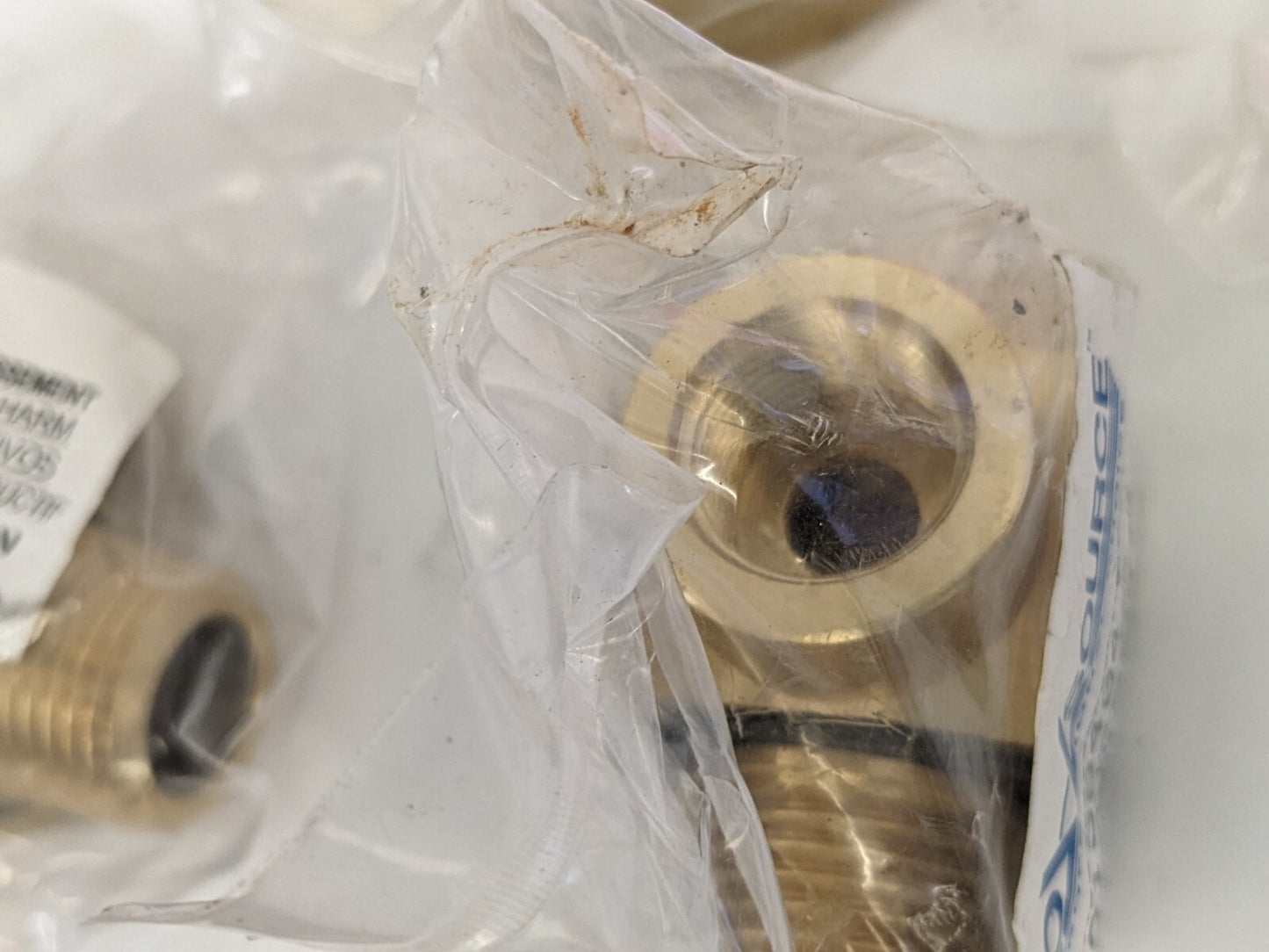 3/8 Female, 1/4 Male Hose Reel Swivel 4pk 8330003822PRO