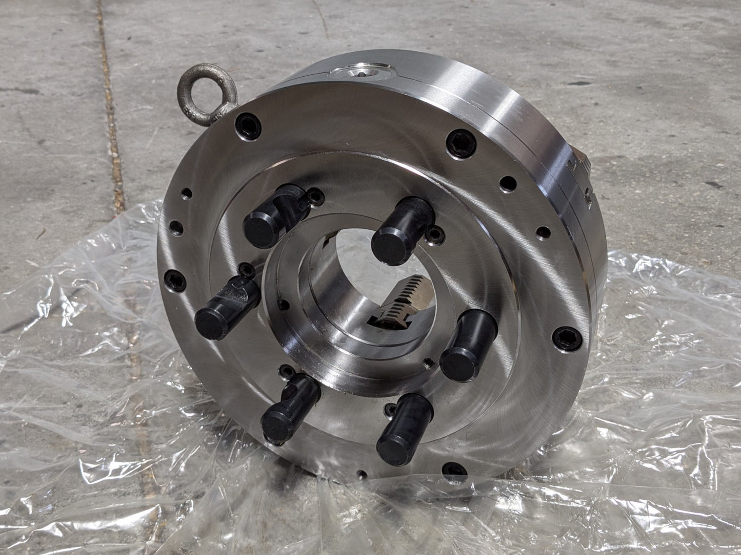 Bison Manual Lathe Chuck 3 Jaw Self Centering 12" Diameter D1-8 Mount 7-823-1238