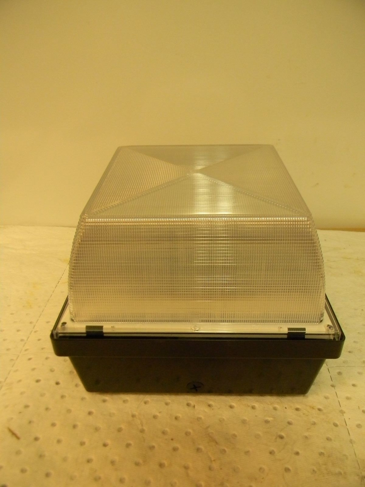 Lithonia Lighting Light Fixture 12" x 12" x 9-1/2" 120V #VR4C 100