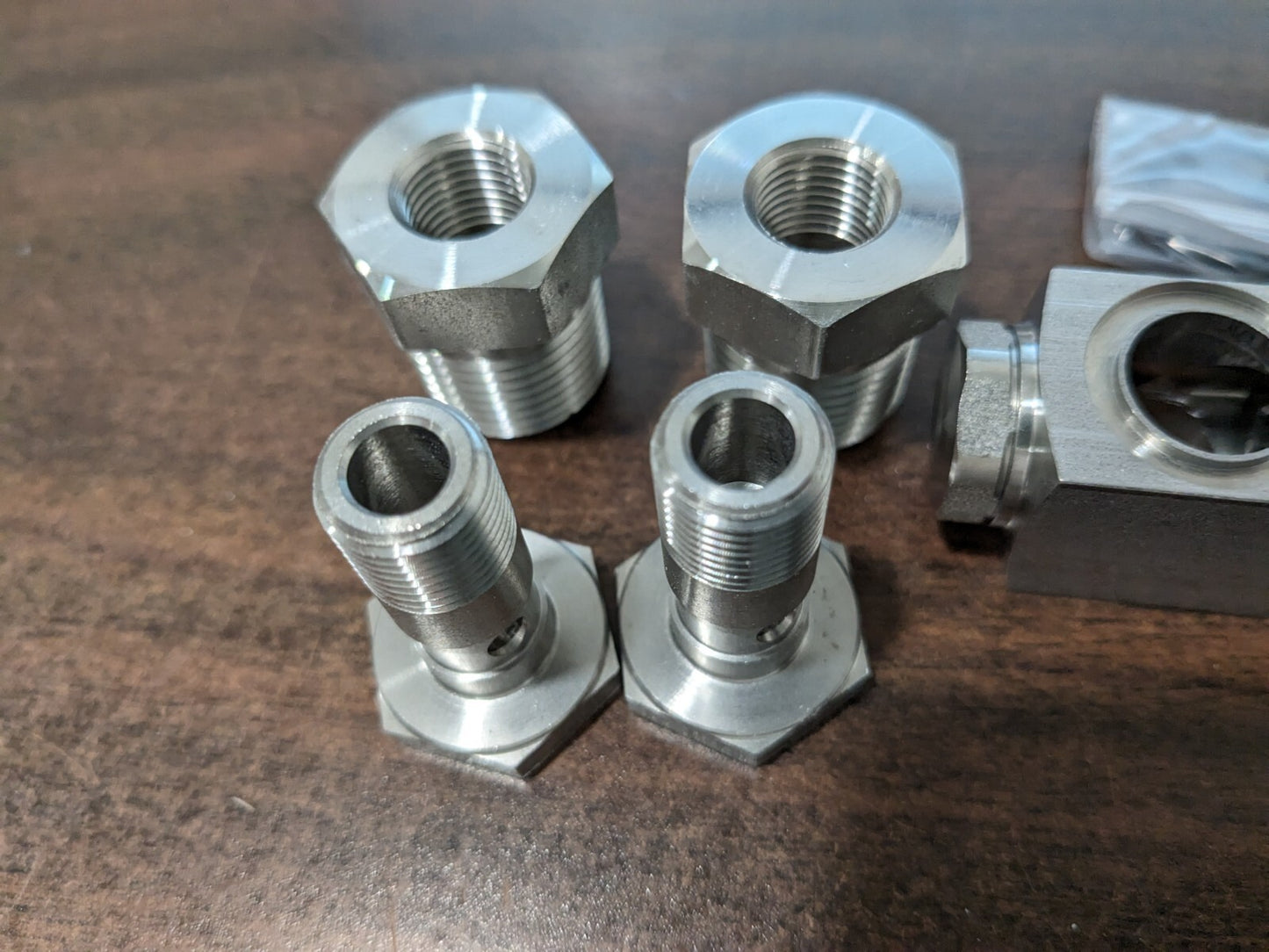 G607 SERIES 5 IN 1/2" PIPE THRD SIGHT GAGE QIA G607-05-Y-1-4