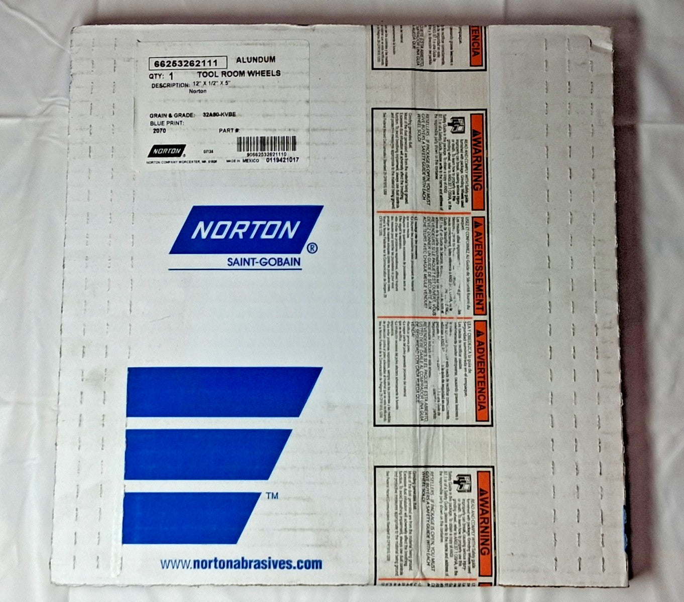 Norton Aluminum Oxide Grinding Wheel 80 Grit 12" Dia 1/2" Thick 5" 66253262111