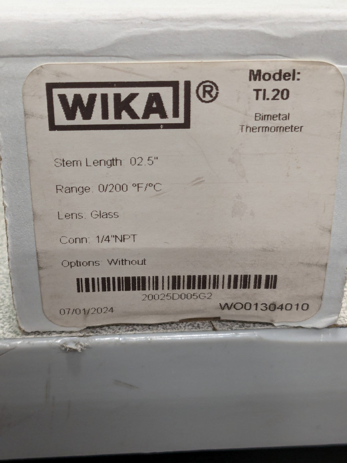 WIKA Bimetal Dial Thermometer: 0 to 200 ° F, 2-1/2" Stem Length 20025D005G2