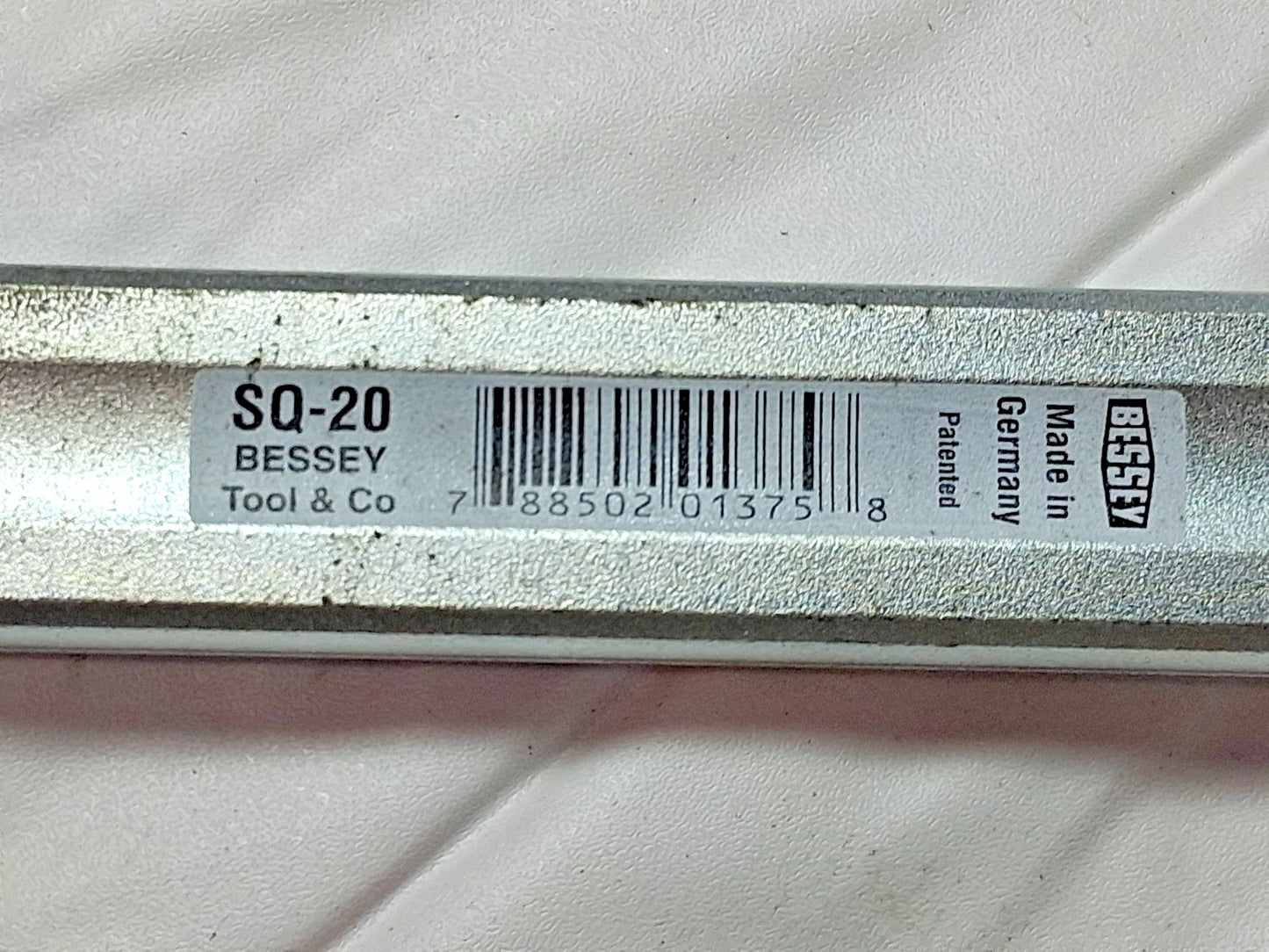 Bessey Sliding Arm Bar Clamp 5.5000" Throat Depth SQ-20