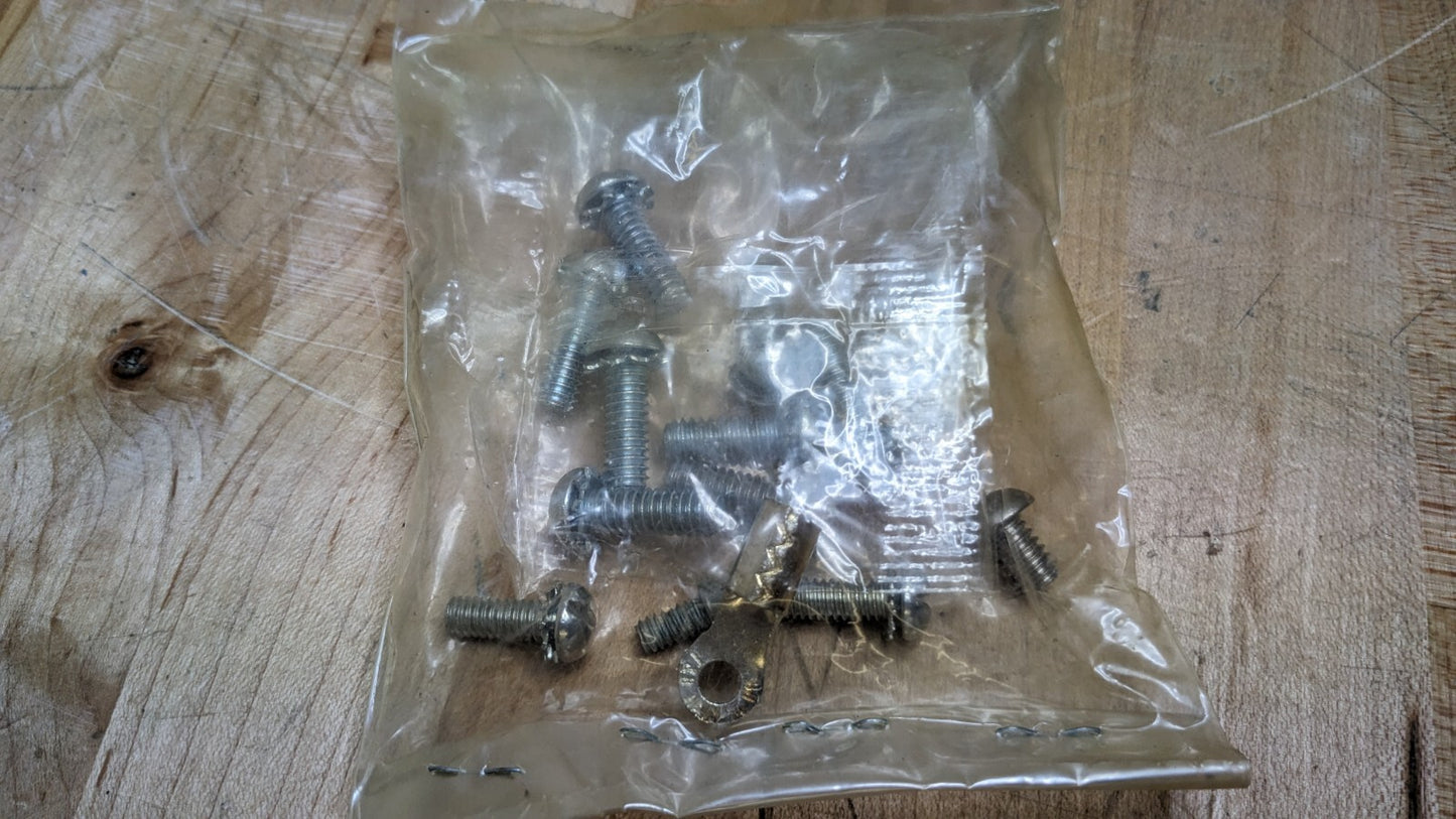 THOMAS & BETTS 3134W-72 / 3134W72 Receptacle