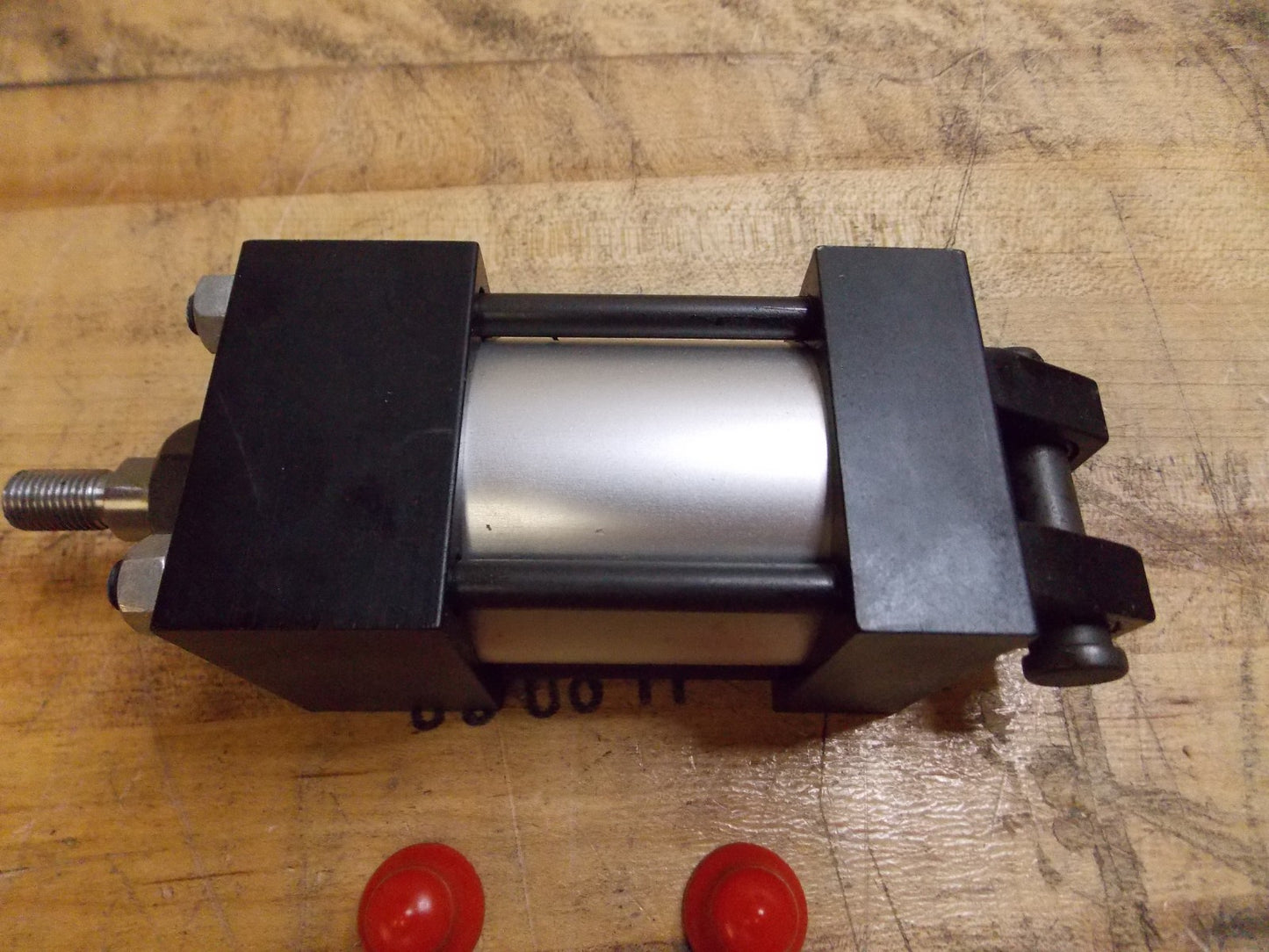 Norgren Air Cylinder 2" Bore x 1" Stroke 5/8" Rod Dia. 3/8"