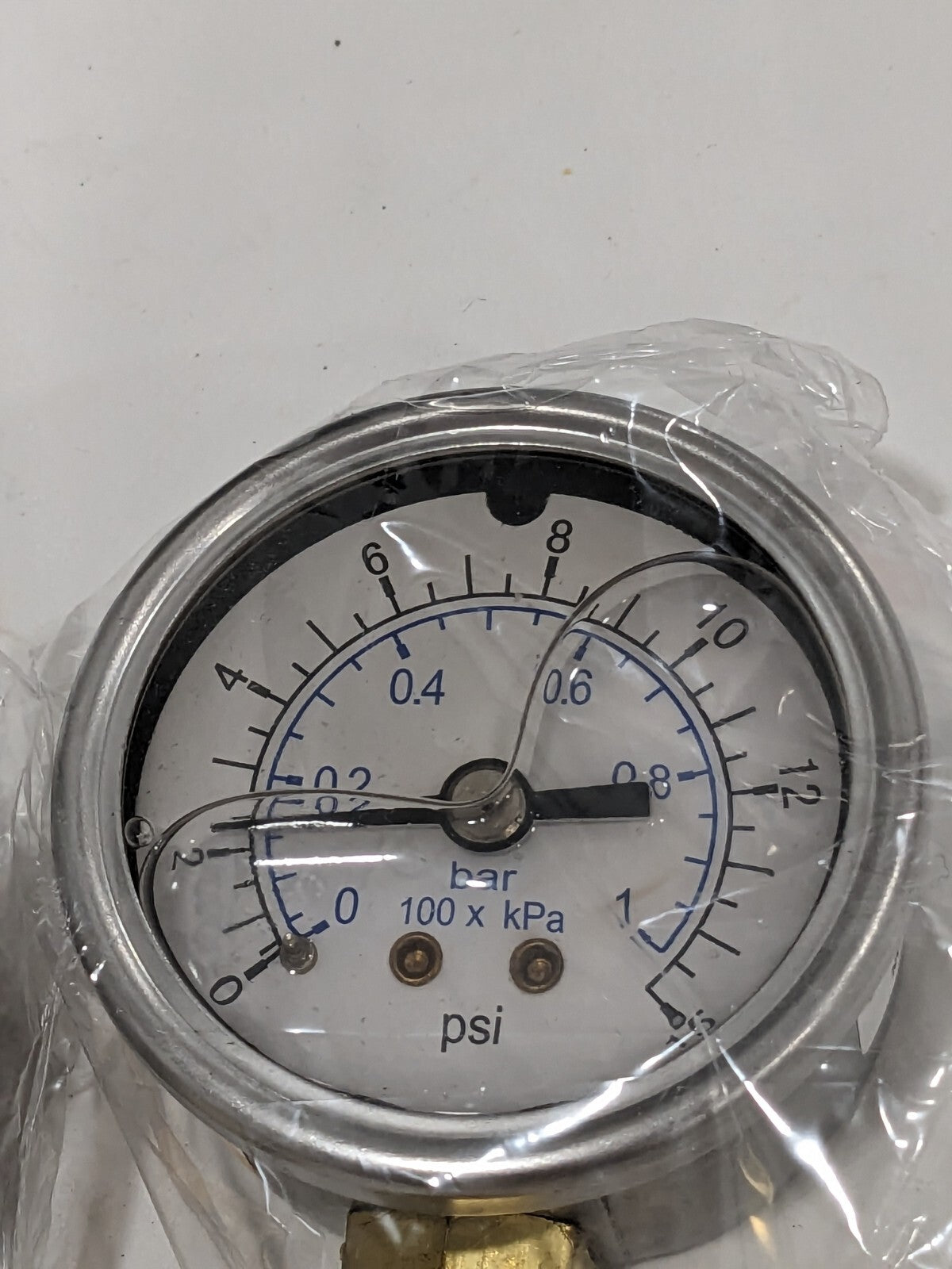 WS Pressure Gauge 2" Dial 15 psi, 1/4" Thread, NPT, Lower Mount Qty 2 115AL20015