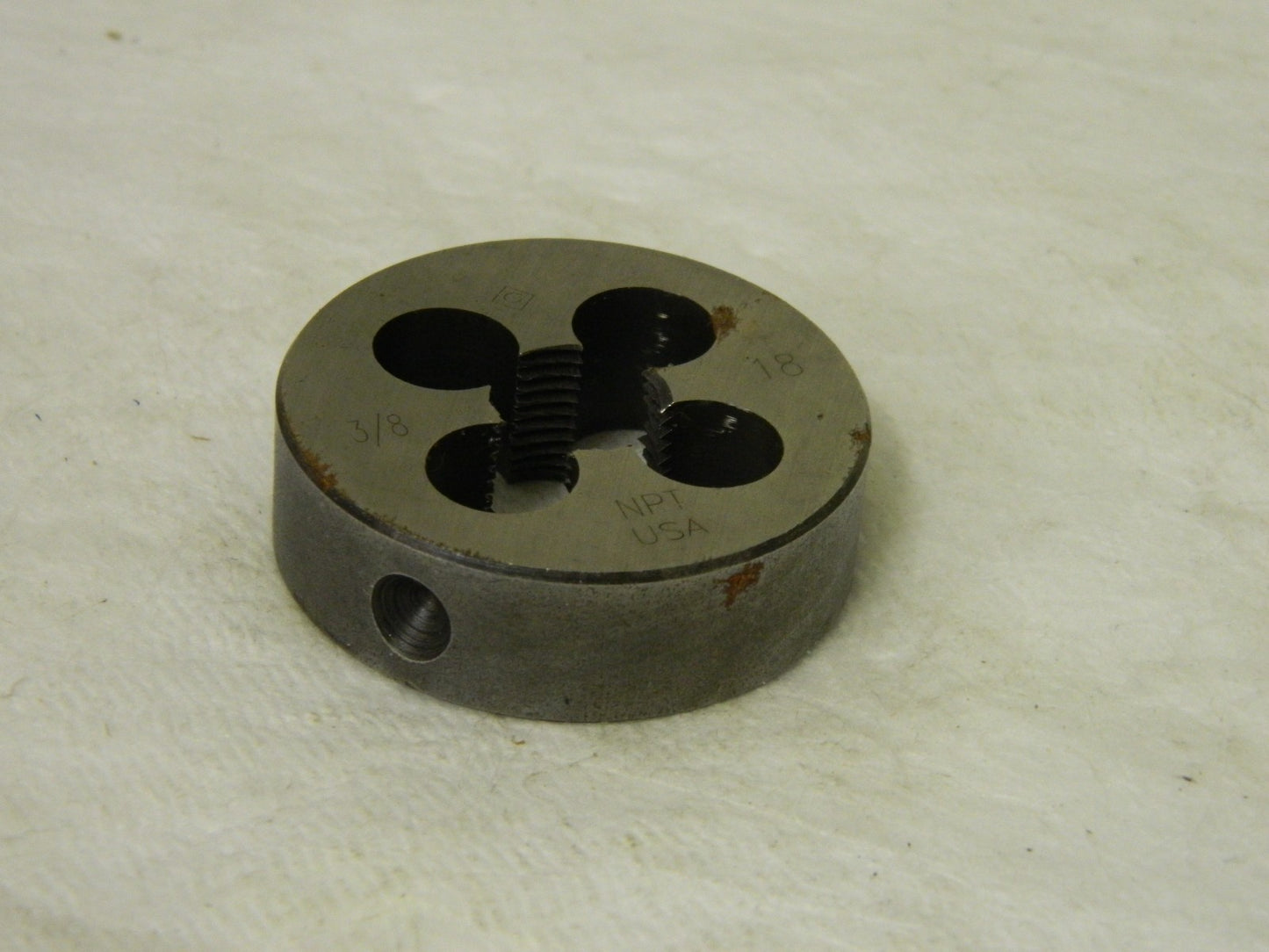 Cle-Line 3/8-18 NPT x 2" OD Round Non-Adjustable Pipe Die C65496