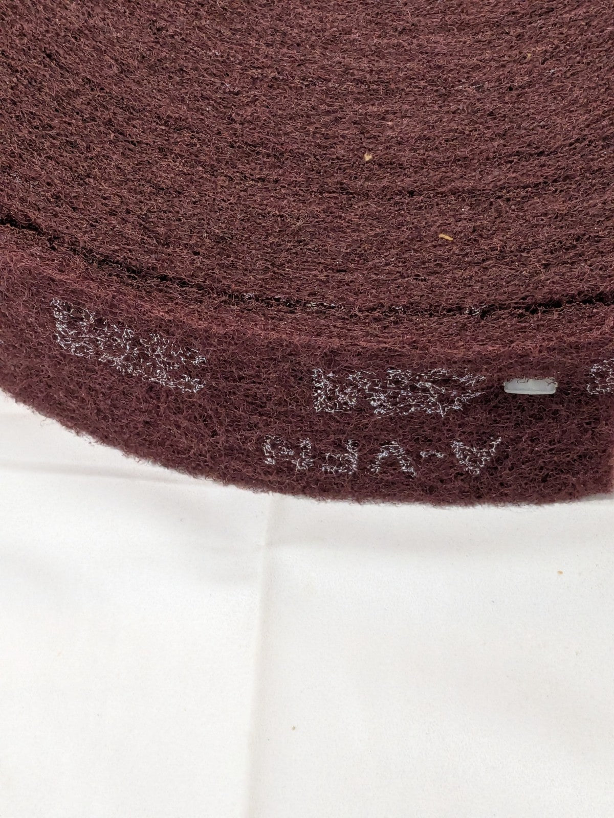 3M Non-Woven Roll: Aluminum Oxide, 2" Wide, 30' Long 7000121074