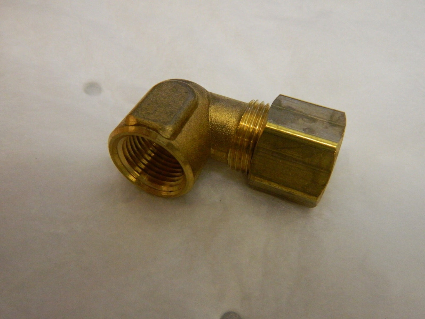 PARKER 3pk Compression Tube Female Elbow: 3/8-18" 170C-8-6