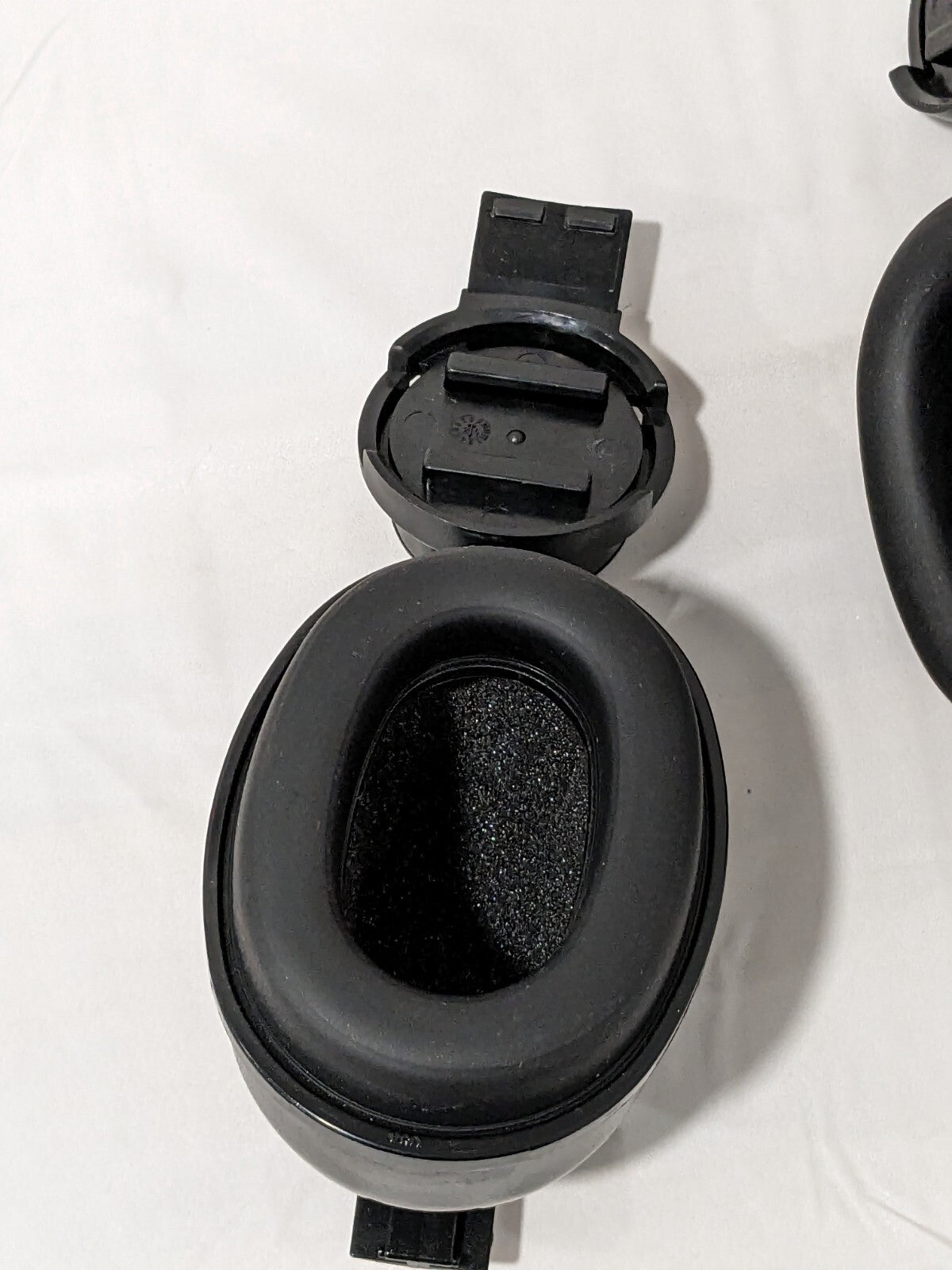 PRO-SAFE Hard Hat Mounted Earmuffs: PVC Cushion 210-22800