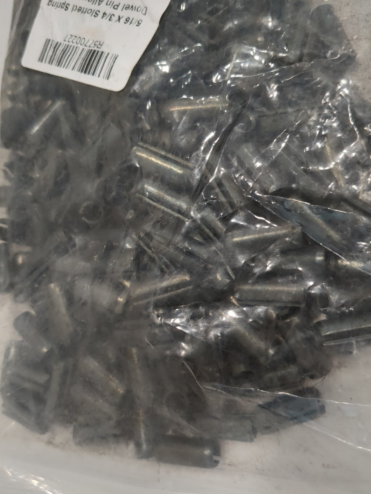 Slotted Spring Pin 250pc: 0.1875" Dia 1070-1090 Alloy Steel R57700227