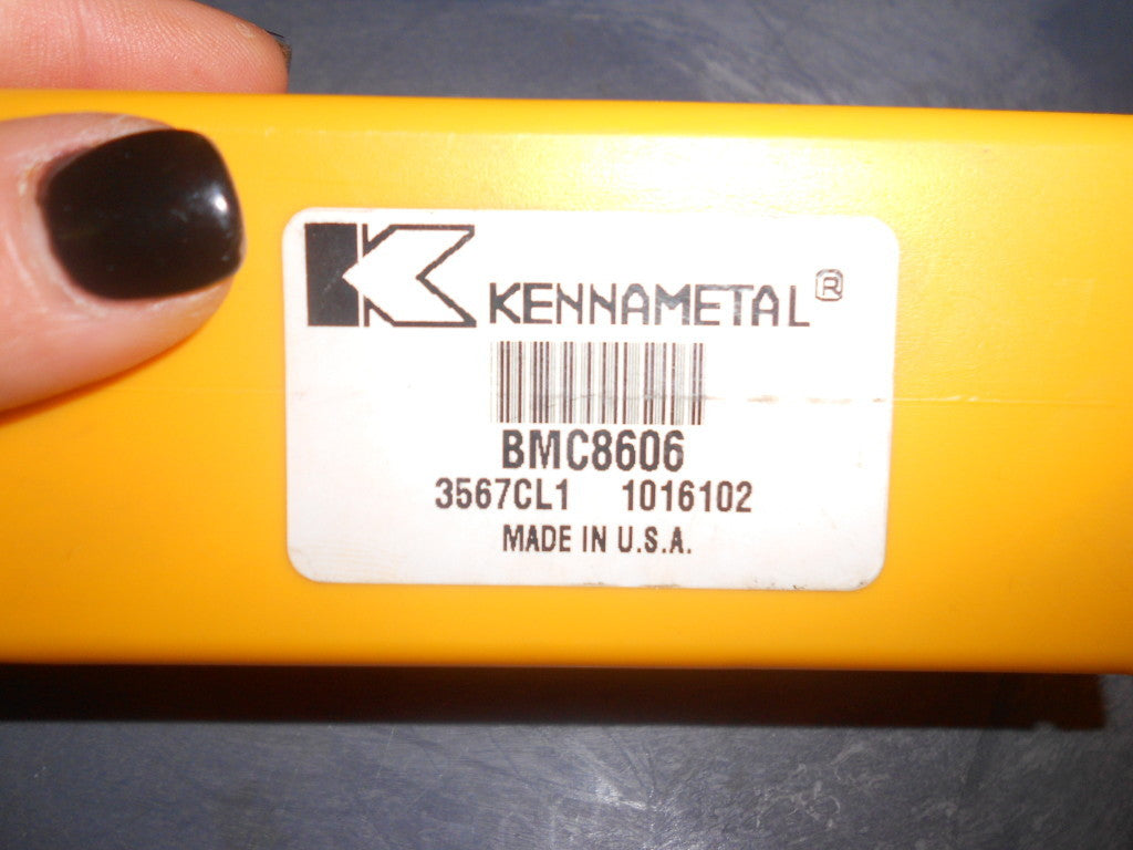 Kennametal 1" SHANK KSBL 164 TURNING TOOL HOLDER SNG-422. BMC8606 3567CL1 1