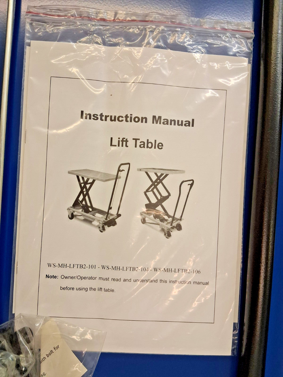 Pro Mobile Hydraulic Lift Table 400lb Capacity 29" Lift Height WS-MH-LFTB2-