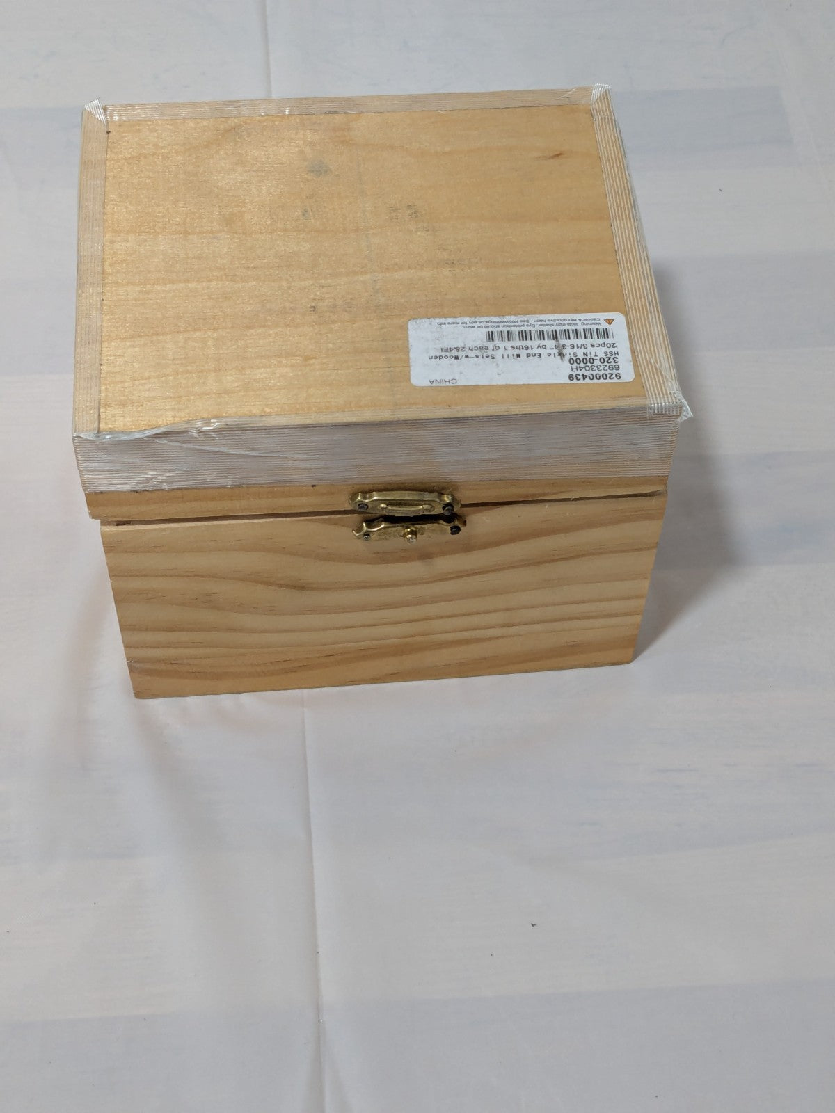MHC 19 Pc Square End Mill Set 3/16" to 3/4", 2 & 4 Flute 320-0000 DAMAGED CASE