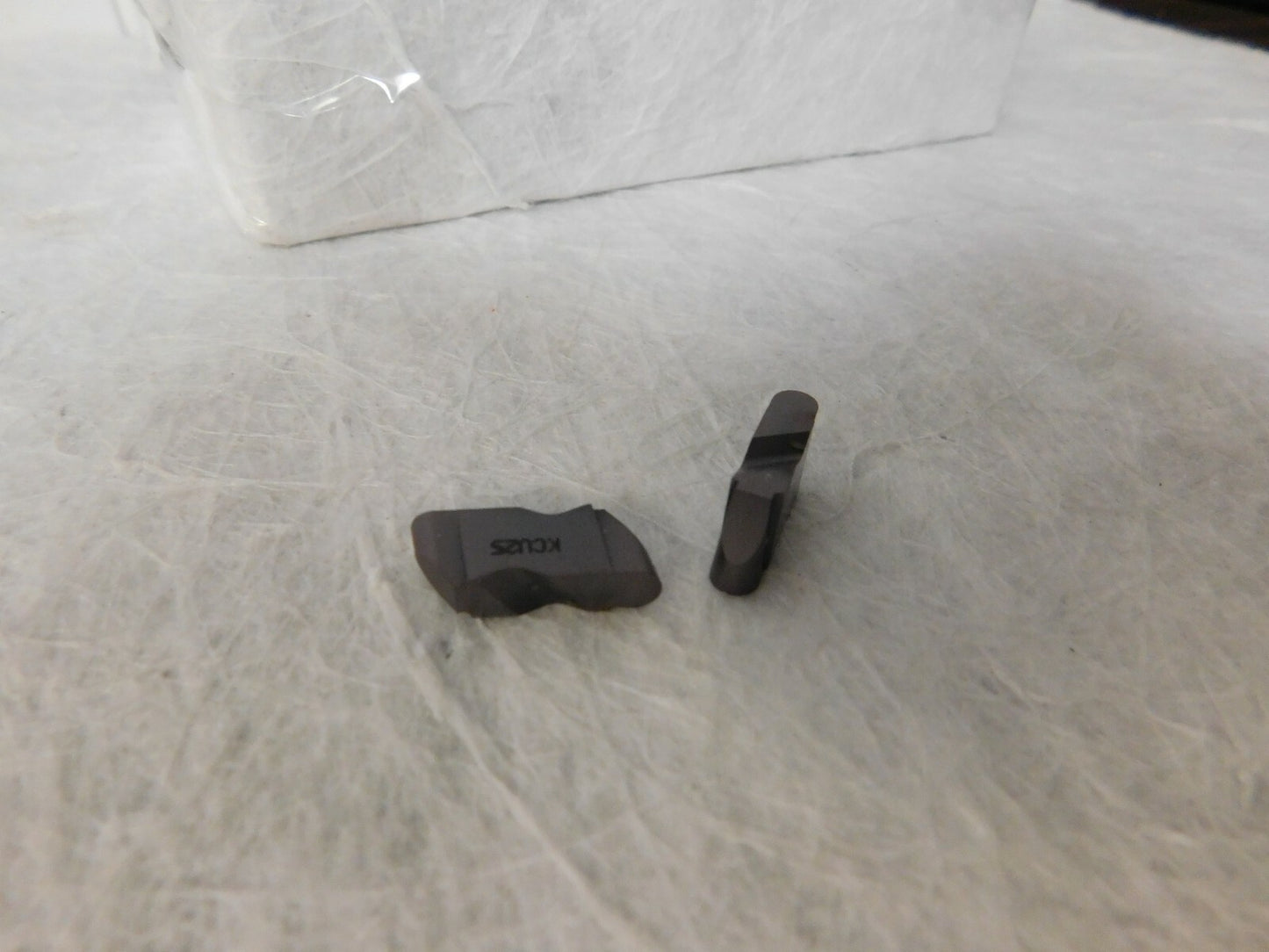 Kennametal 3094NR Grade KCU25 Carb Grooving Insert QTY 2 4109920