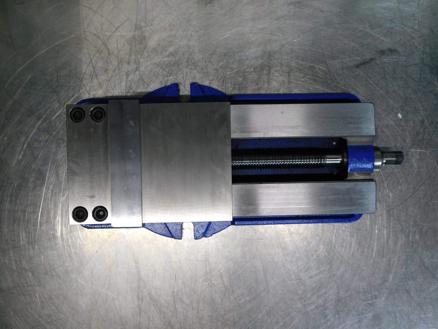 Pro-Grade Horizontal Machine Vise 6" Jaw Width Stationary Base 428-7268