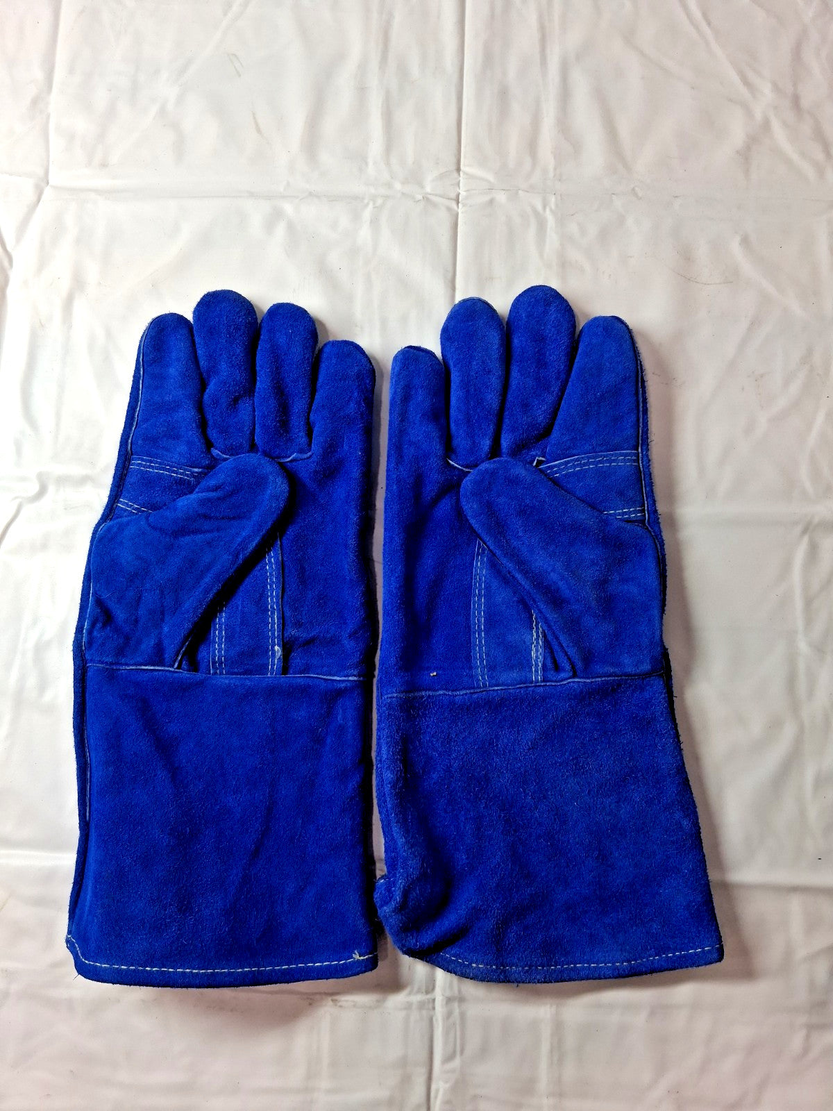 PIP Welding/Heat Protective Gloves 2 pairs 73-7007LHO