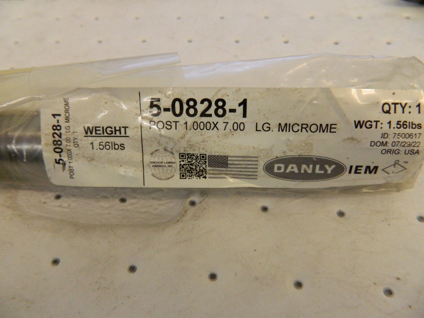 DAYTON LAMINA Guide Post: Press-Fit, Friction Post, 1 OD, 7 OAL 5-0828-1
