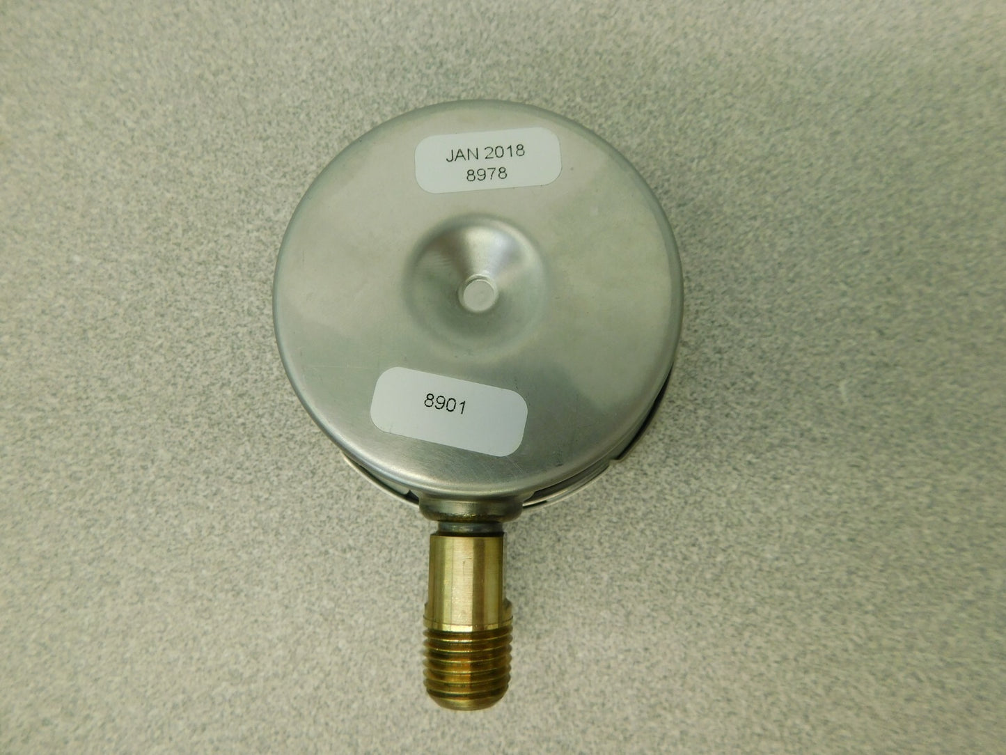 Ashcroft Analog Pressure Gauge 0-30 psi Range 2.5 Lower Mount Dry Dial 94577XLL