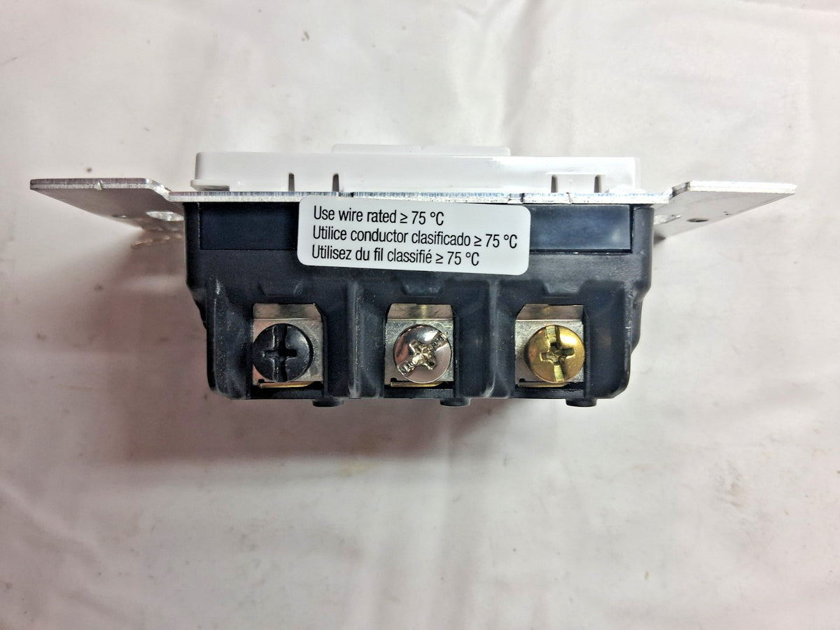 Maestro Wireless Lutron 120 VAC Electronic 600 W Dimmer MAELV-600-WH