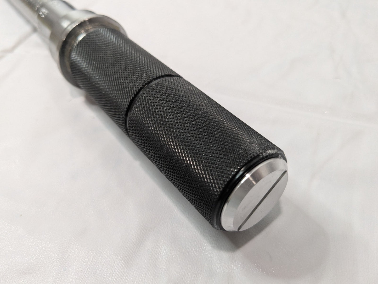 GEARWRENCH Micrometer Torque Wrench 3/8" DR 30"-250" Lb Max 85061M