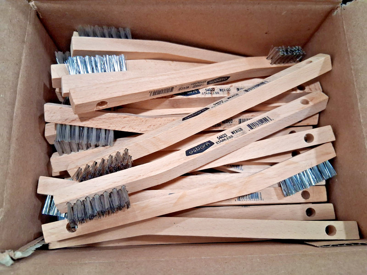 Osborn Stainless Steel Scratch Brush QTY36 3 Row 7 Column 53502258
