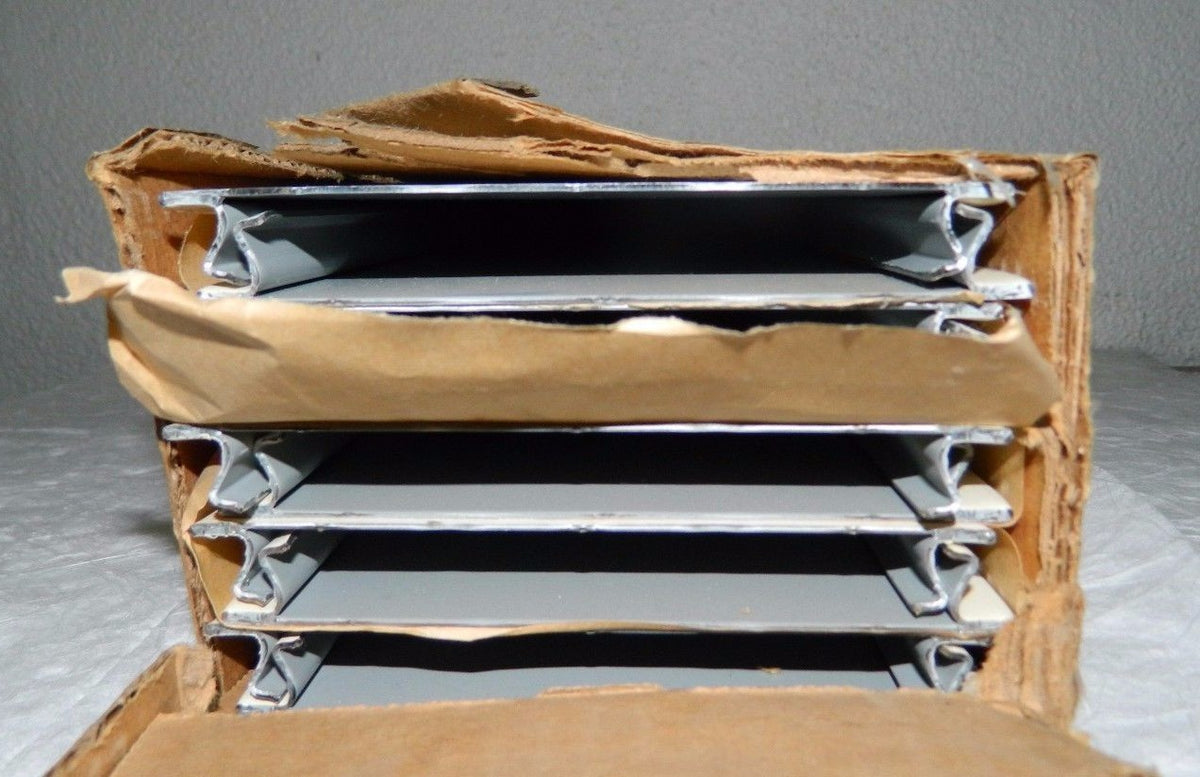 Hubbell 13-1/2"  x 4-3/4" x 1/4" Rectangular Raceway Cover Qty 10 HBL4750C135IV