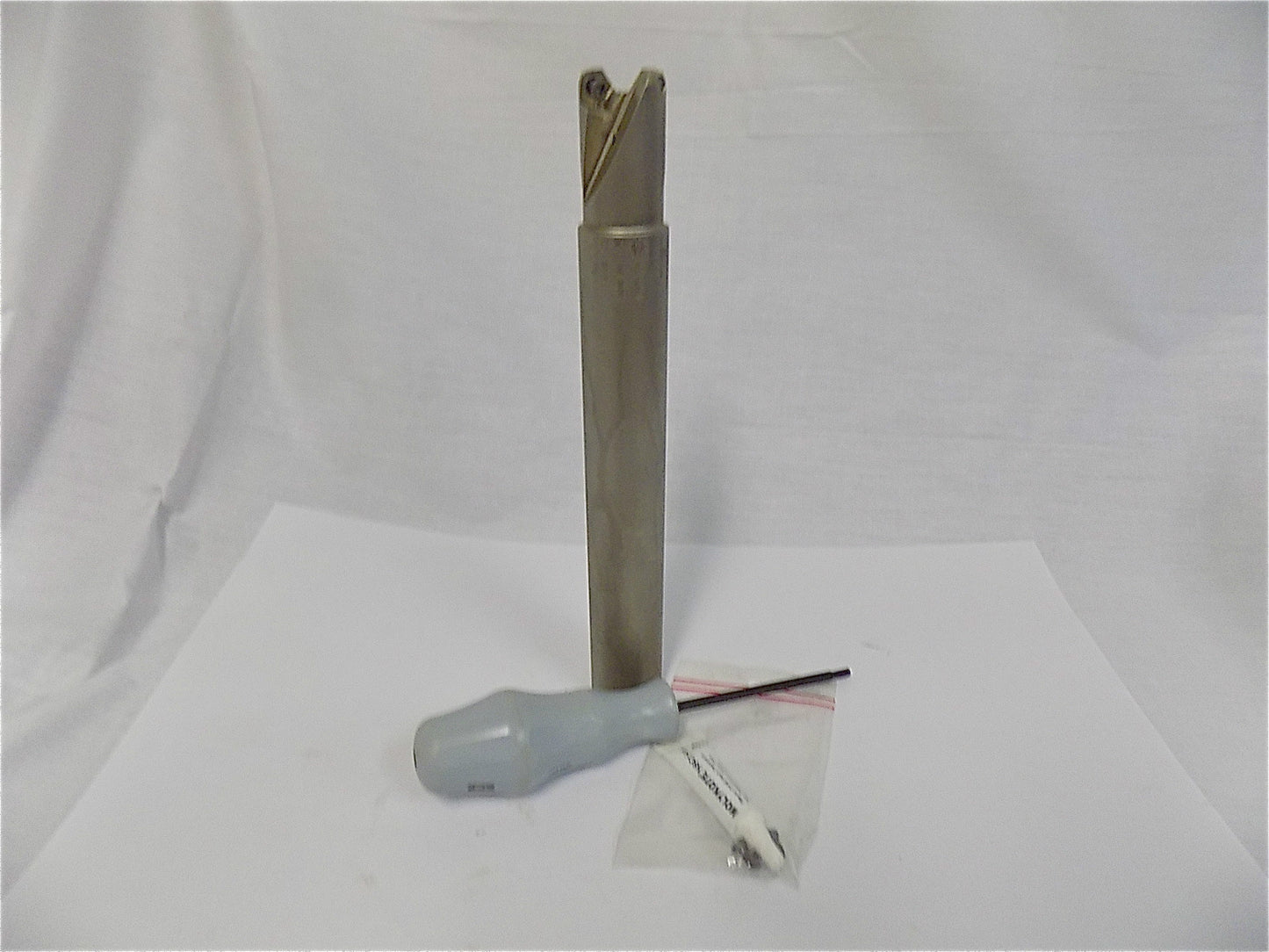 Valenite 1.25" x 10" 2FL Indexible High Feed End Mill V556A09125CE2