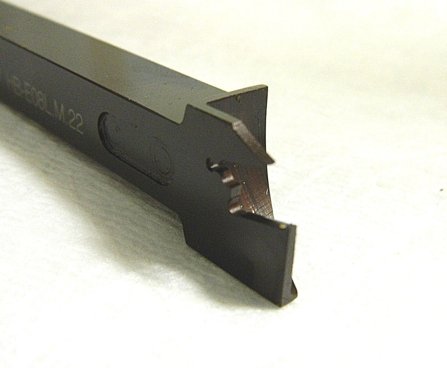 Hertel Indexable Cutoff Toolholder 1/2" x 1/2" x 6" HB-E08L.M.22 2000467
